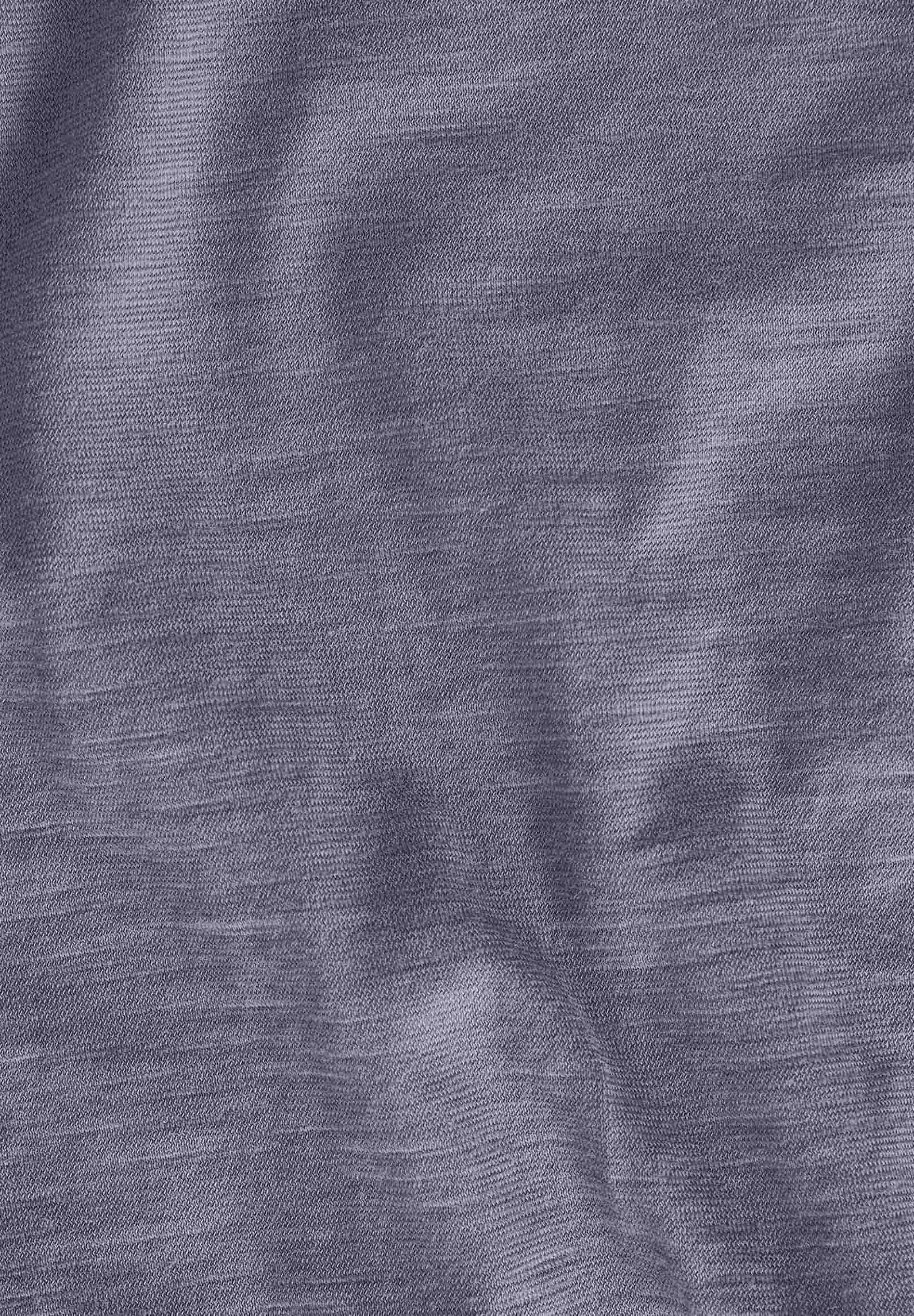 Basic T-Shirt aus Bio-Baumwolle mit V-Ausschnitt