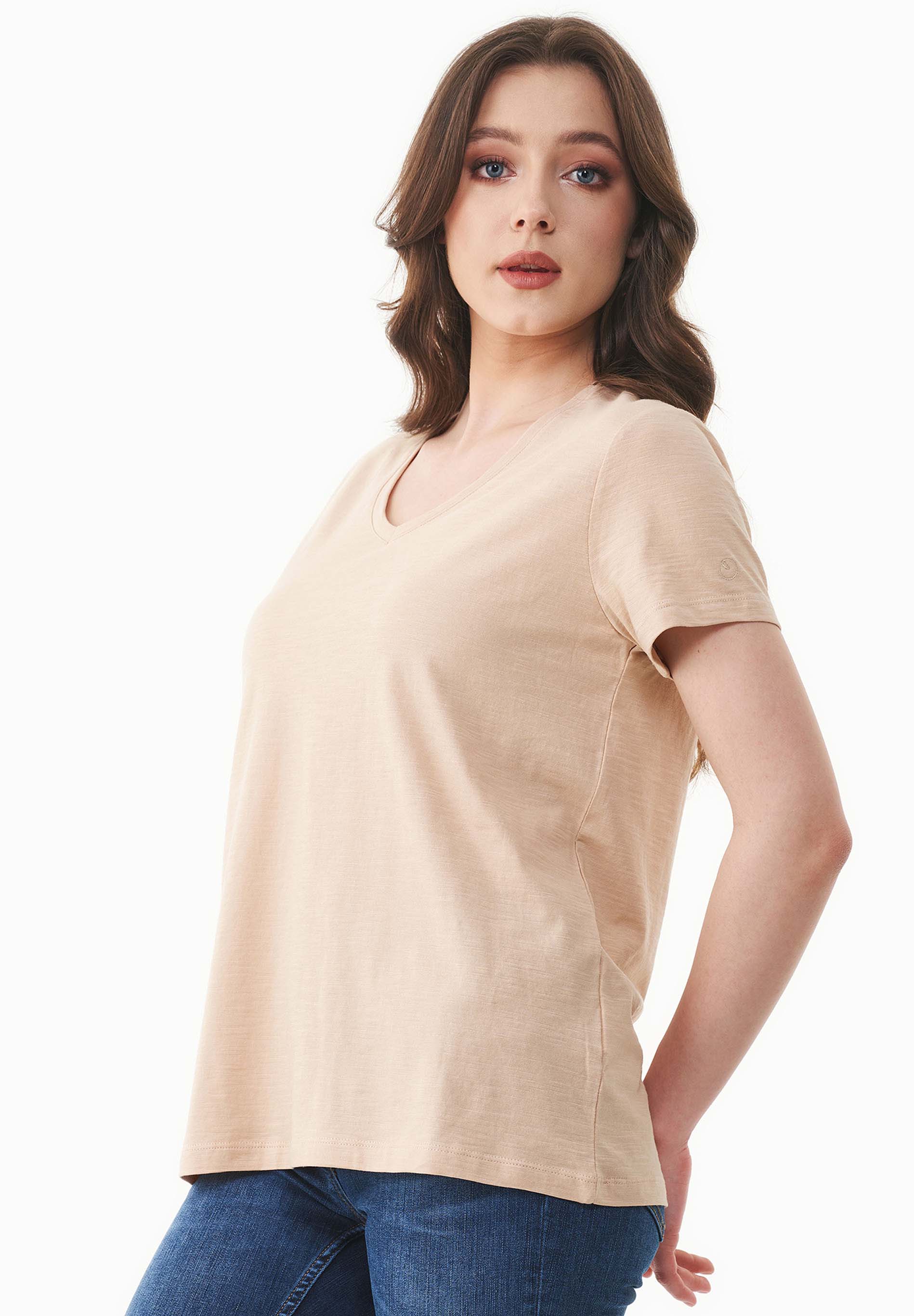 Basic T-Shirt aus Bio-Baumwolle mit V-Ausschnitt