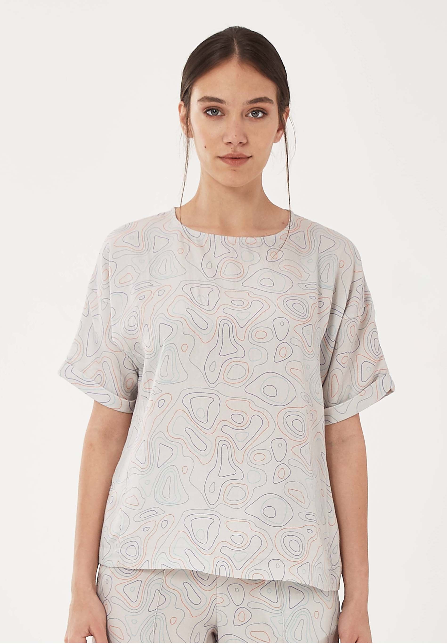 Bluse aus TENCEL™ Lyocell mit Allover-Print