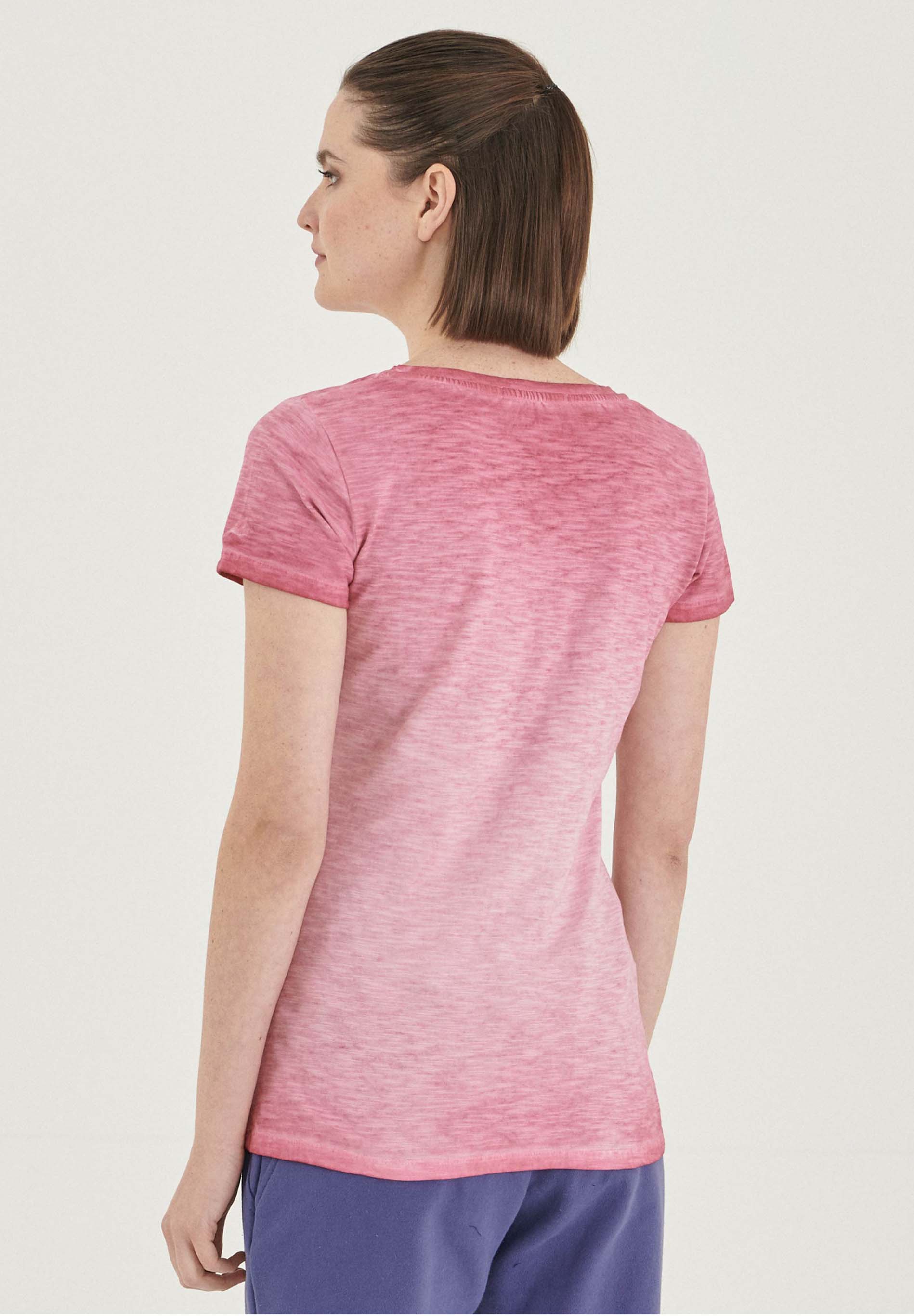 Garment Dyed T-Shirt aus Bio-Baumwolle mit Hasen-Print
