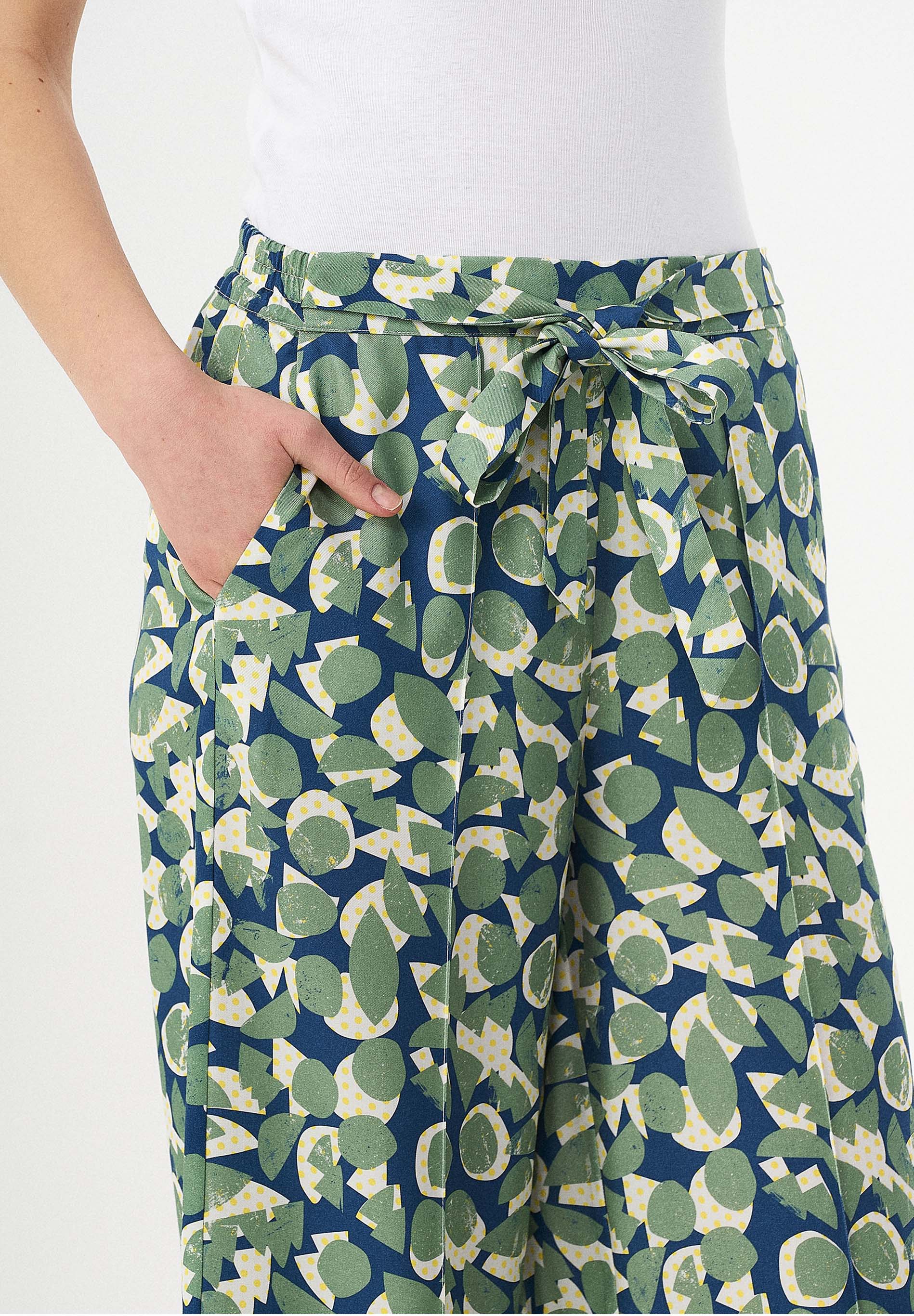 Culotte Hose aus TENCEL™ Lyocell mit Allover-Print