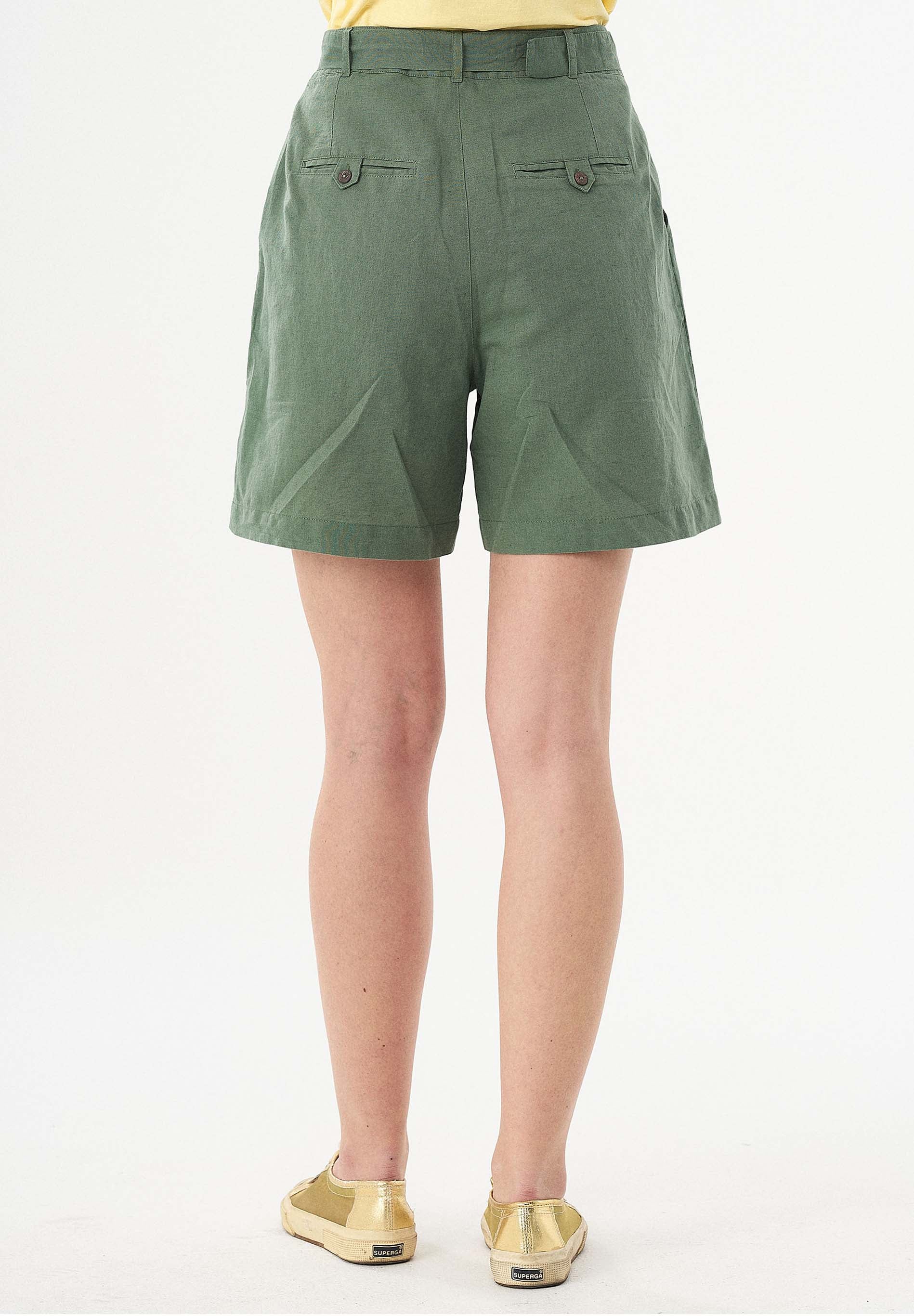 Shorts aus Leinengemisch mit Bindegürtel