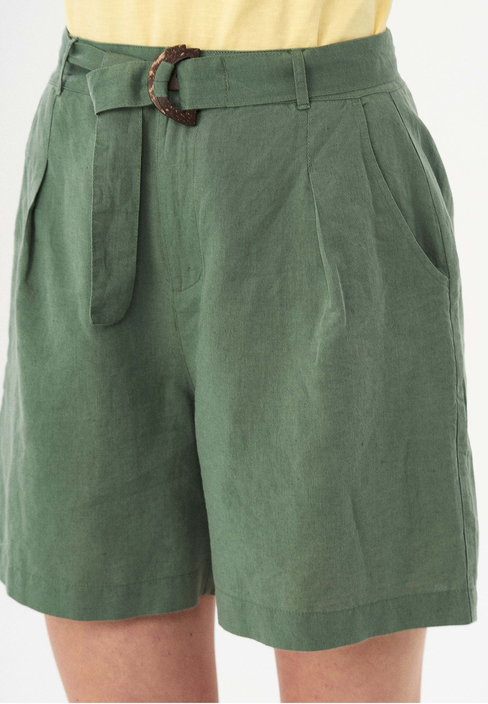 Shorts aus Leinengemisch mit Bindegürtel