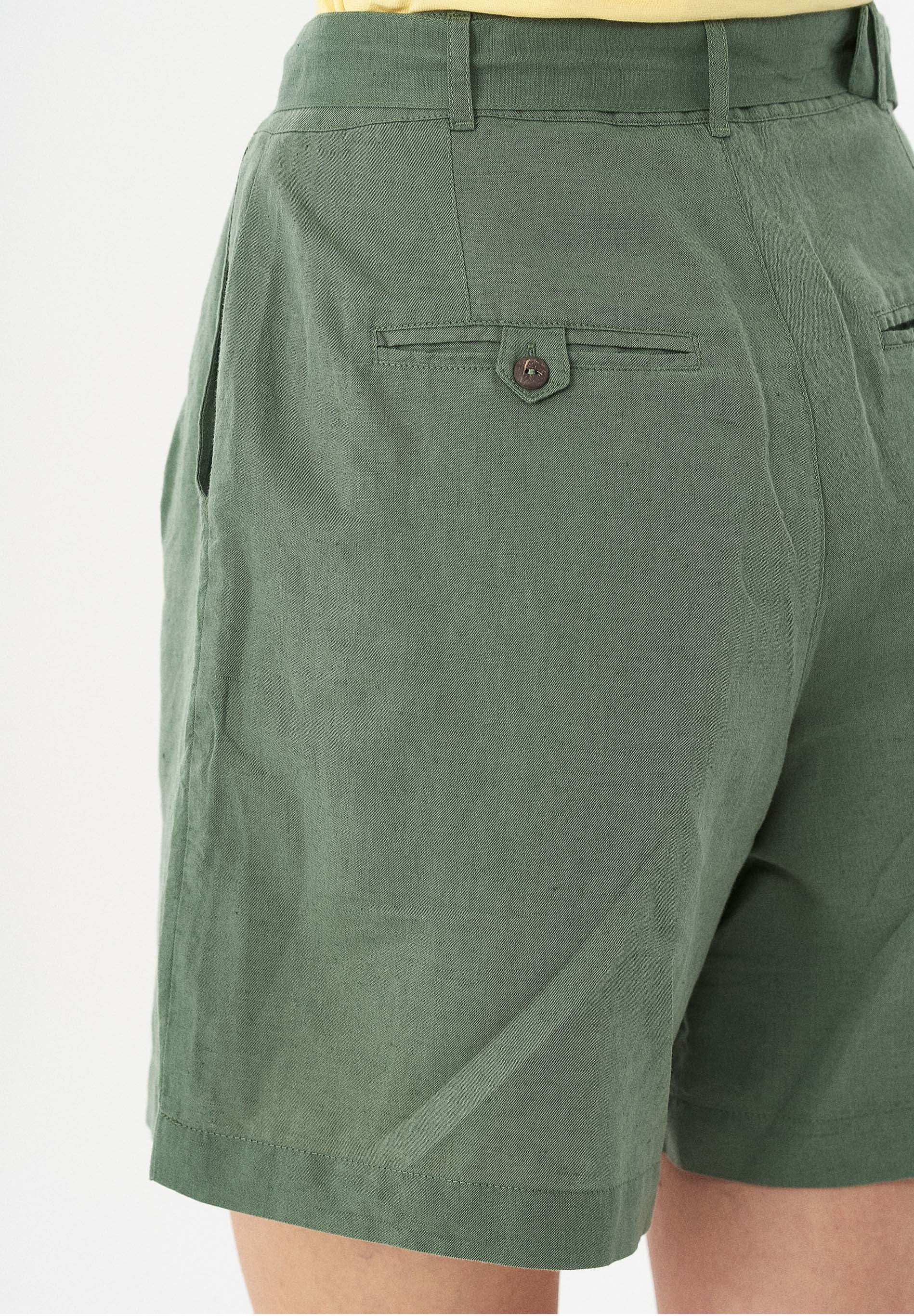 Shorts aus Leinengemisch mit Bindegürtel