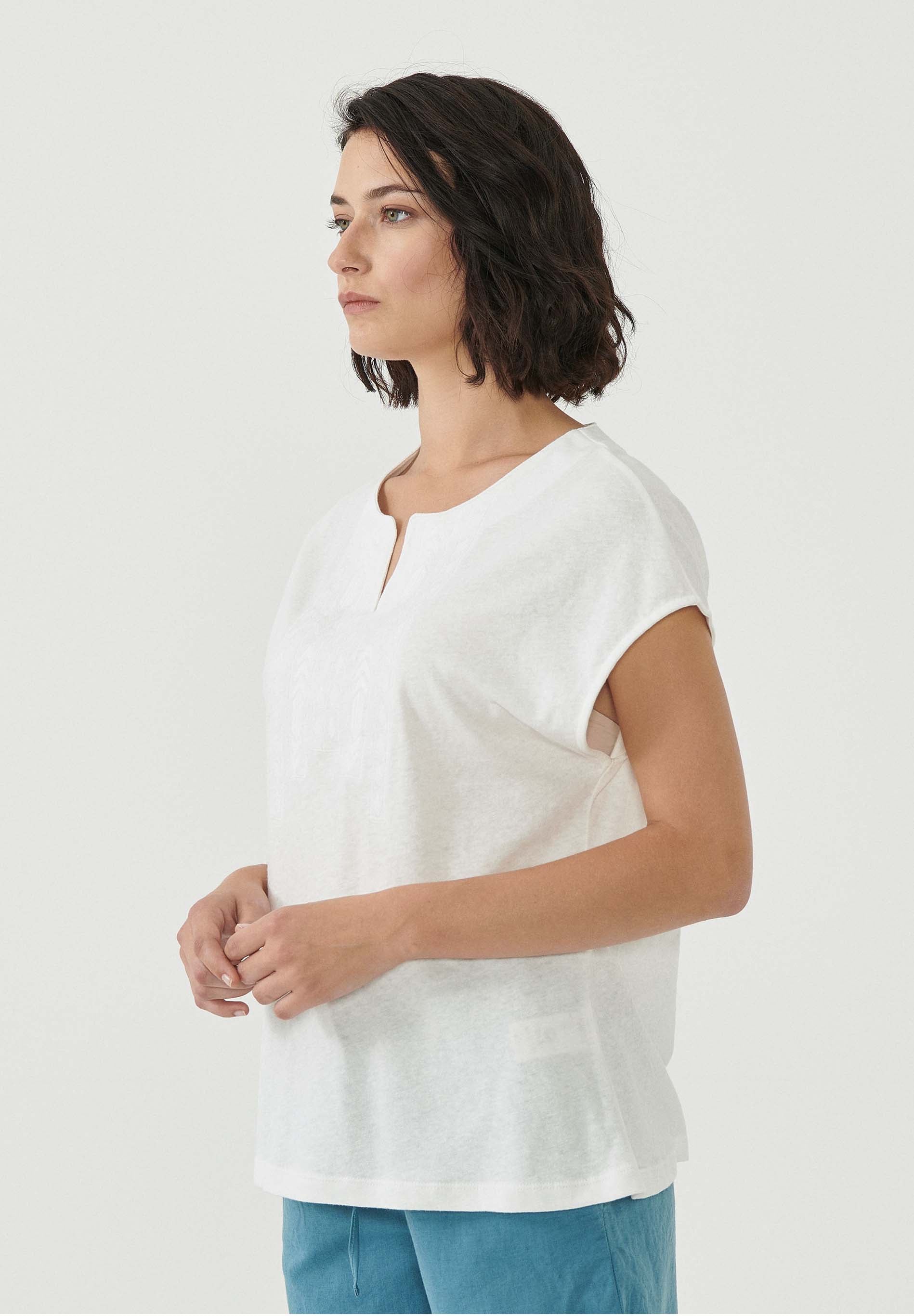 T-Shirt aus Leinengemisch mit Stickerei