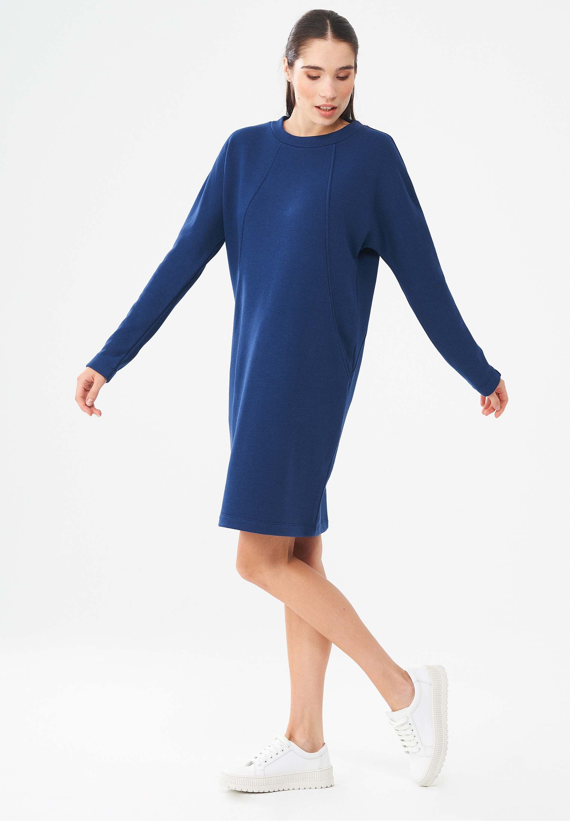 Sweatkleid aus Bio-Baumwolle & Modal mit recyceltem Polyester