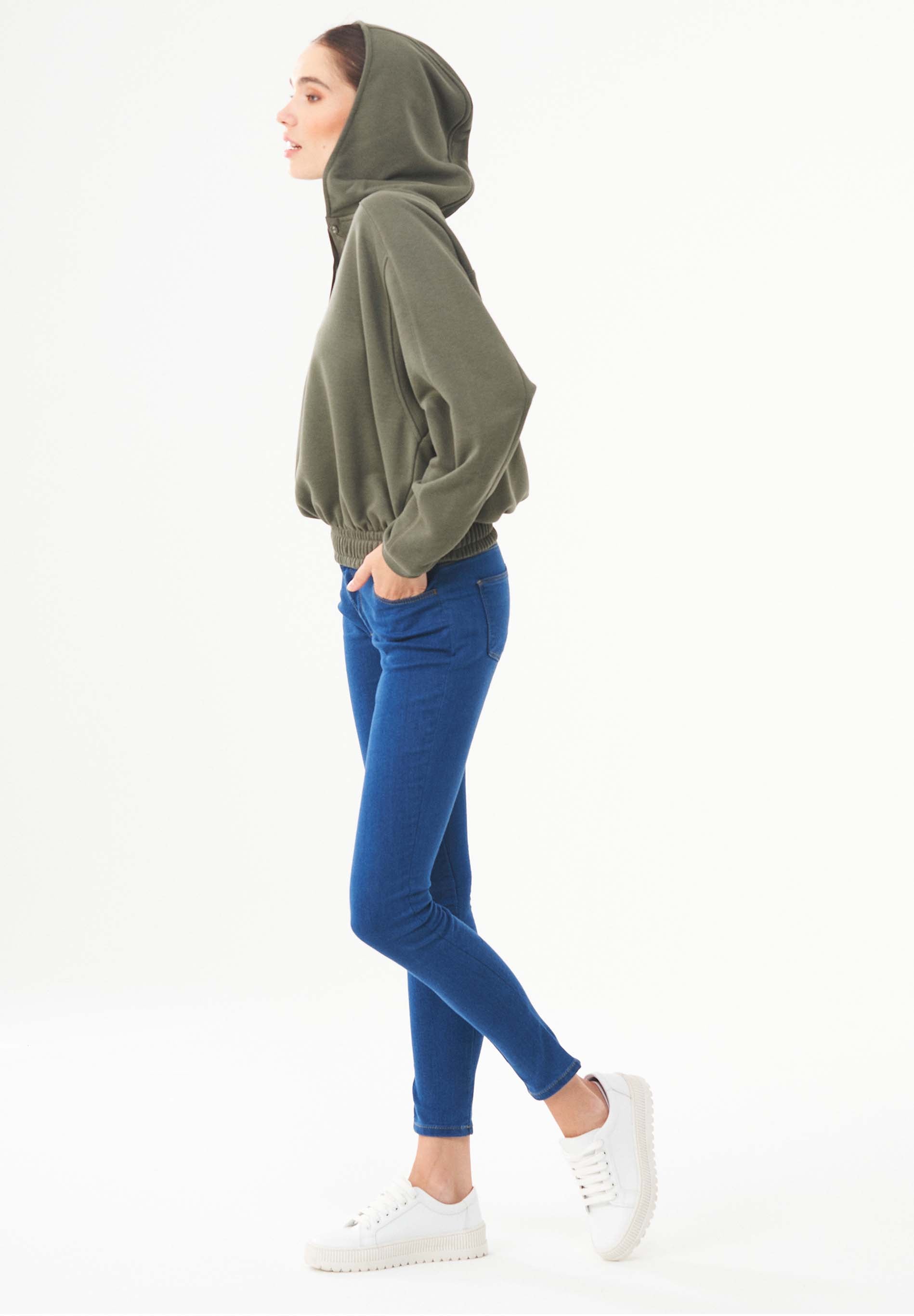 Kapuzenpullover aus Bio-Baumwolle & Modal mit recyceltem Polyester