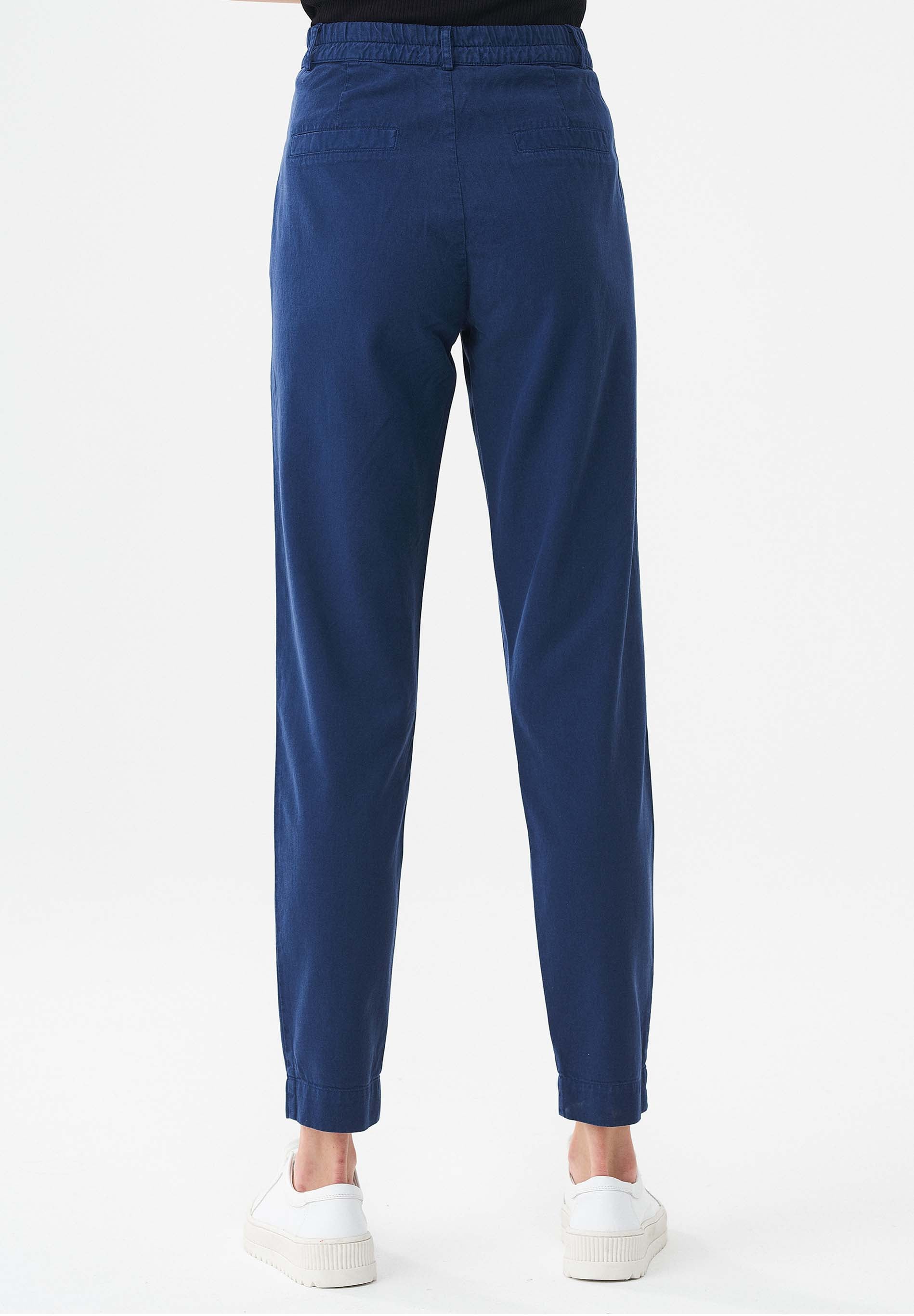 Garment Dyed Hose aus TENCEL™ Lyocell-Mix