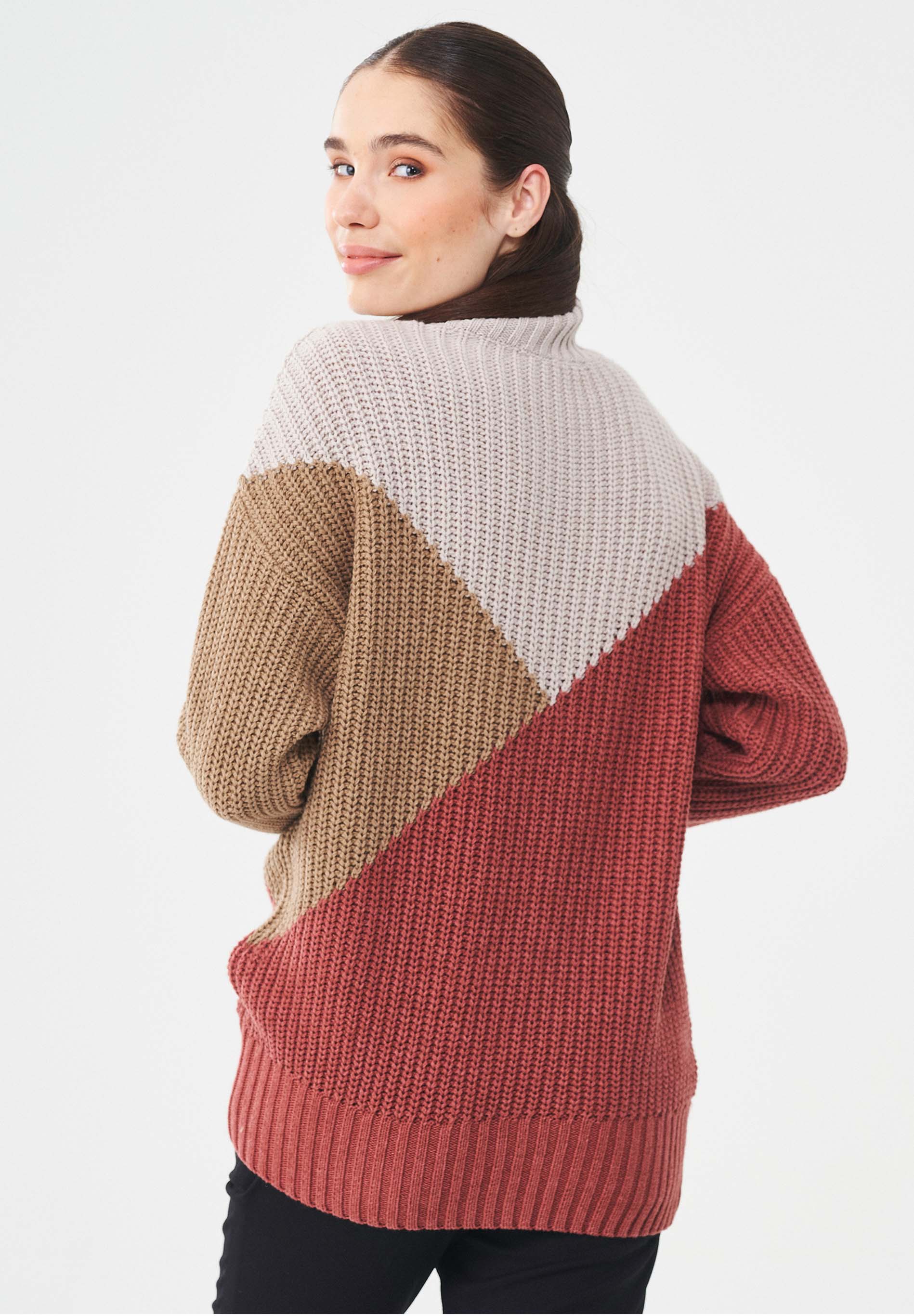 Stehkragenpullover aus Bio-Merinowolle und Bio-Baumwolle