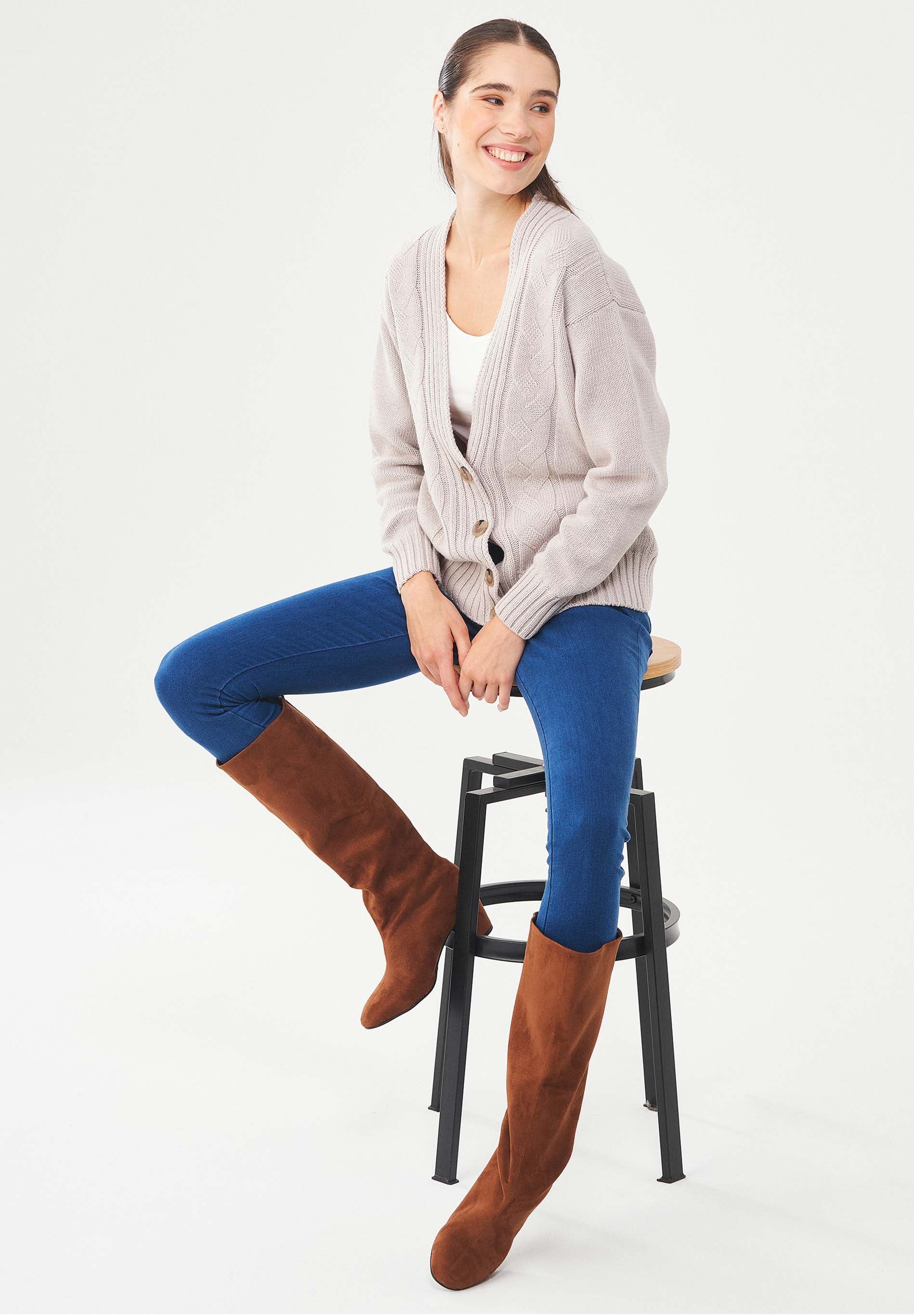 Cardigan aus Bio-Merinowolle und Bio-Baumwolle