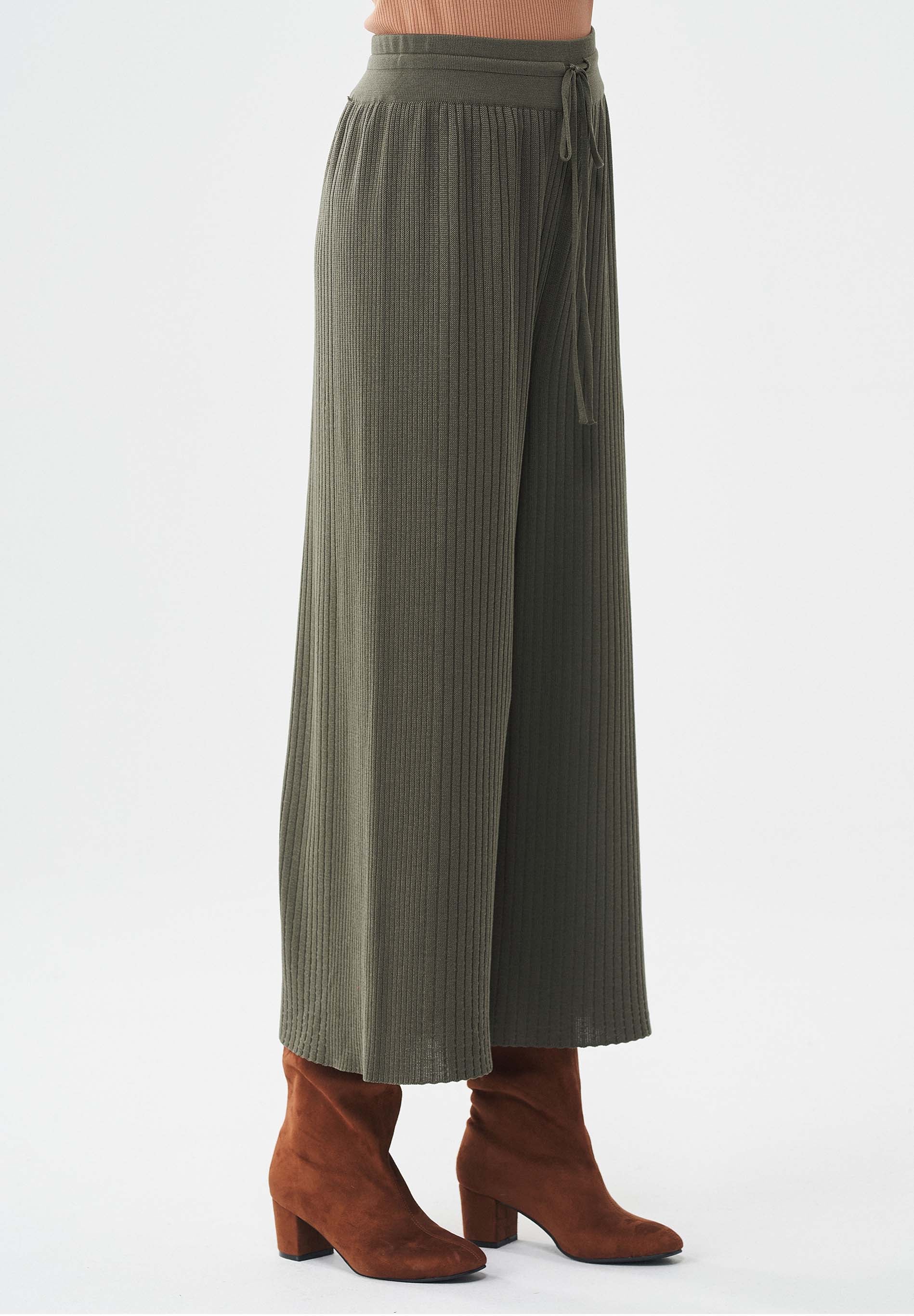Gerippte Strickhose aus TENCEL™ Lyocell