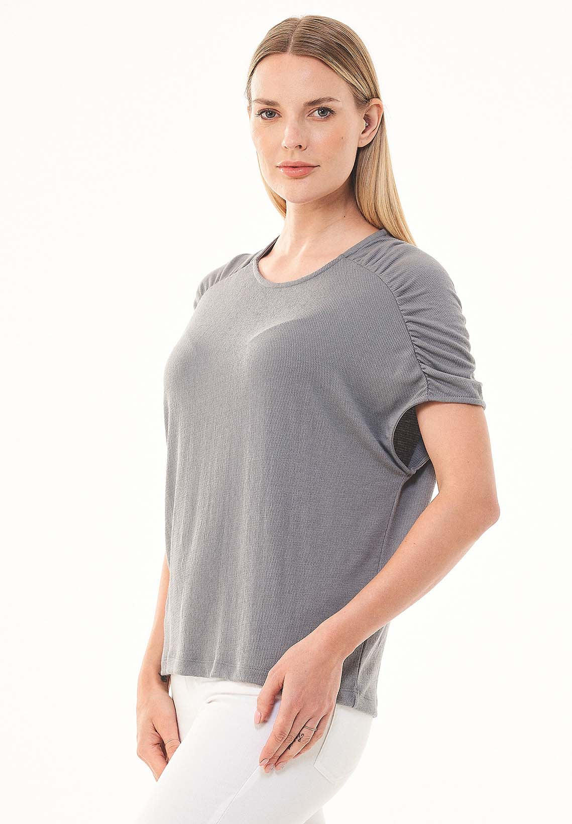 T-Shirt aus REPREVE™ und LENZING™ ECOVERO™