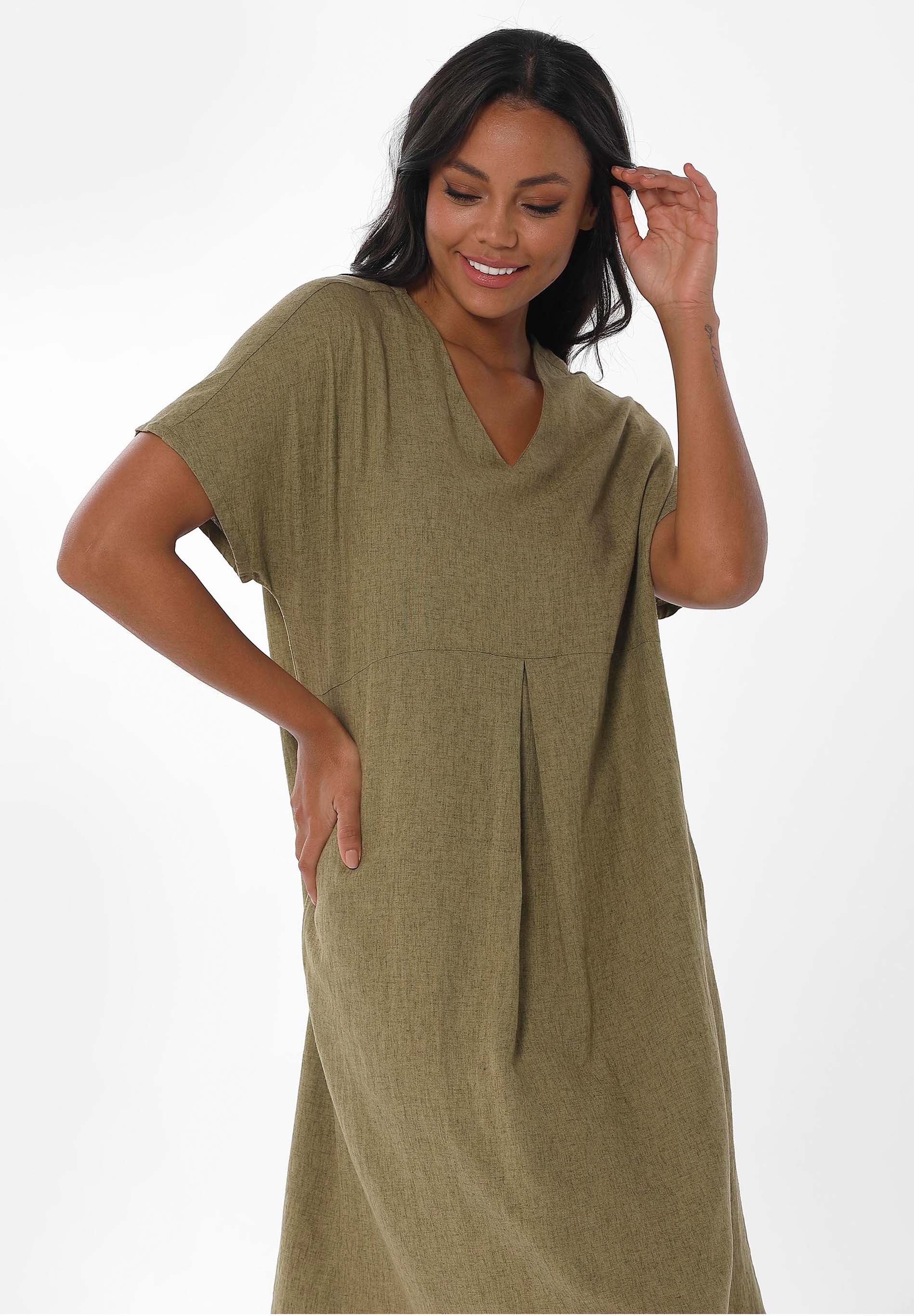 Kleid aus LENZING™ ECOVERO™ Viskose und Leinen