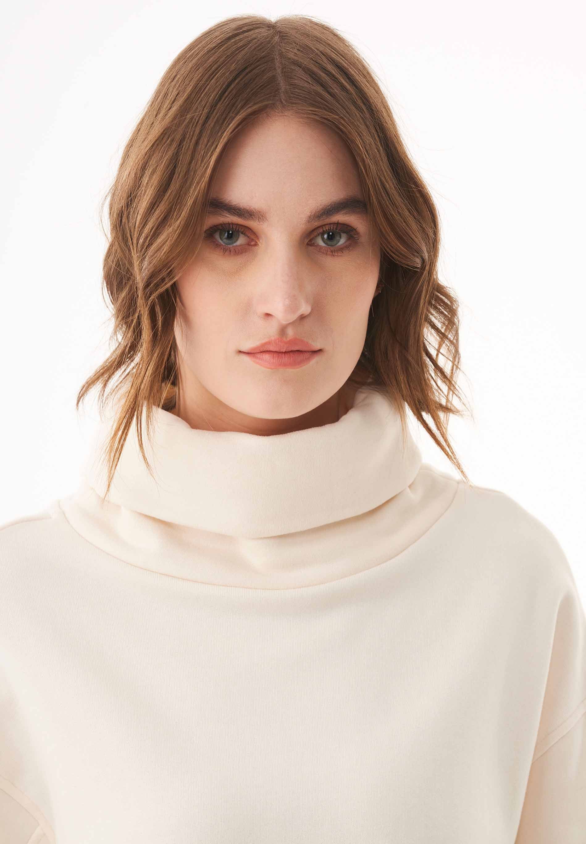 Sweatshirt aus Bio-Baumwolle mit Rollkragen