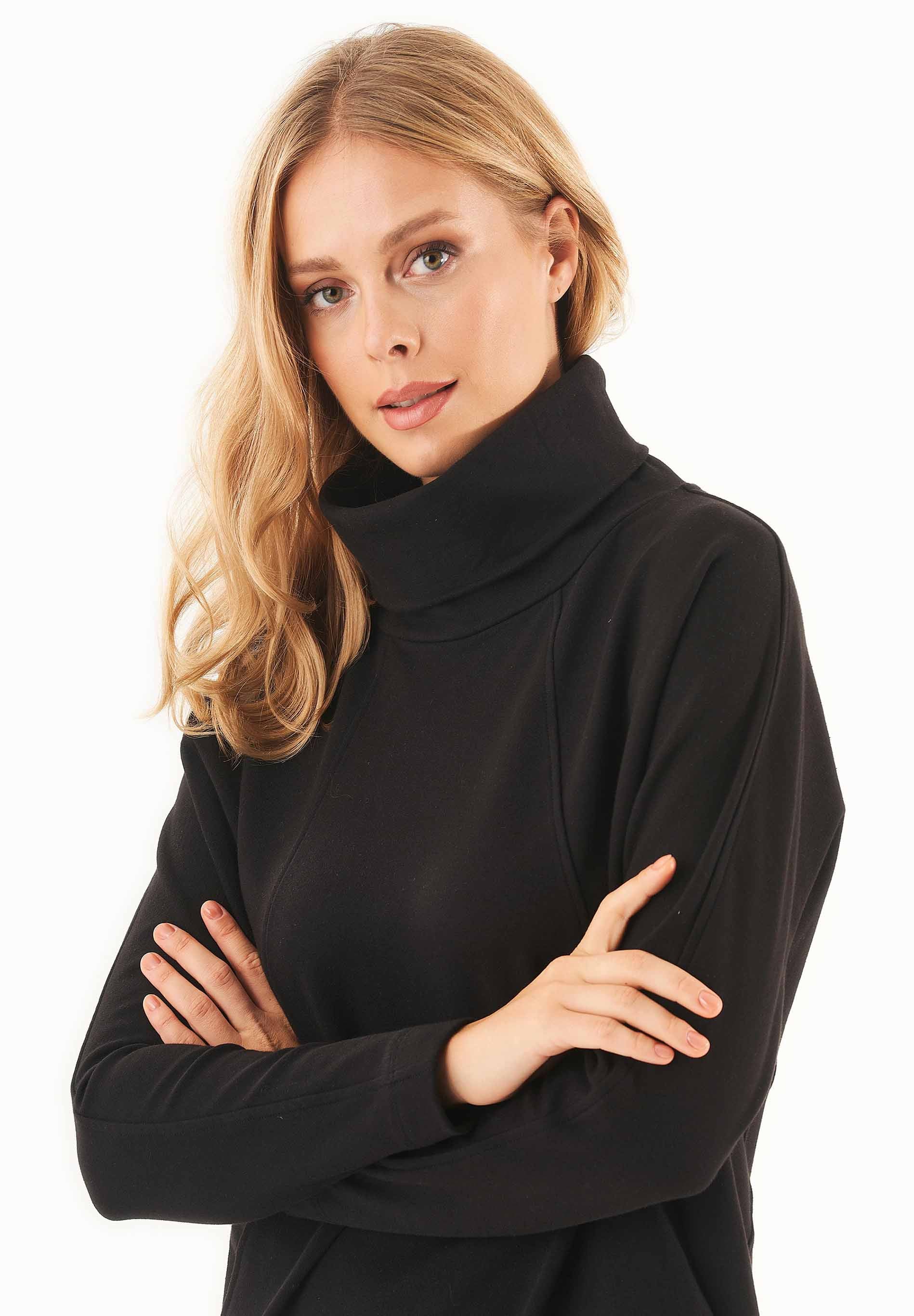 Sweatkleid aus Bio-Baumwolle mit Rollkragen