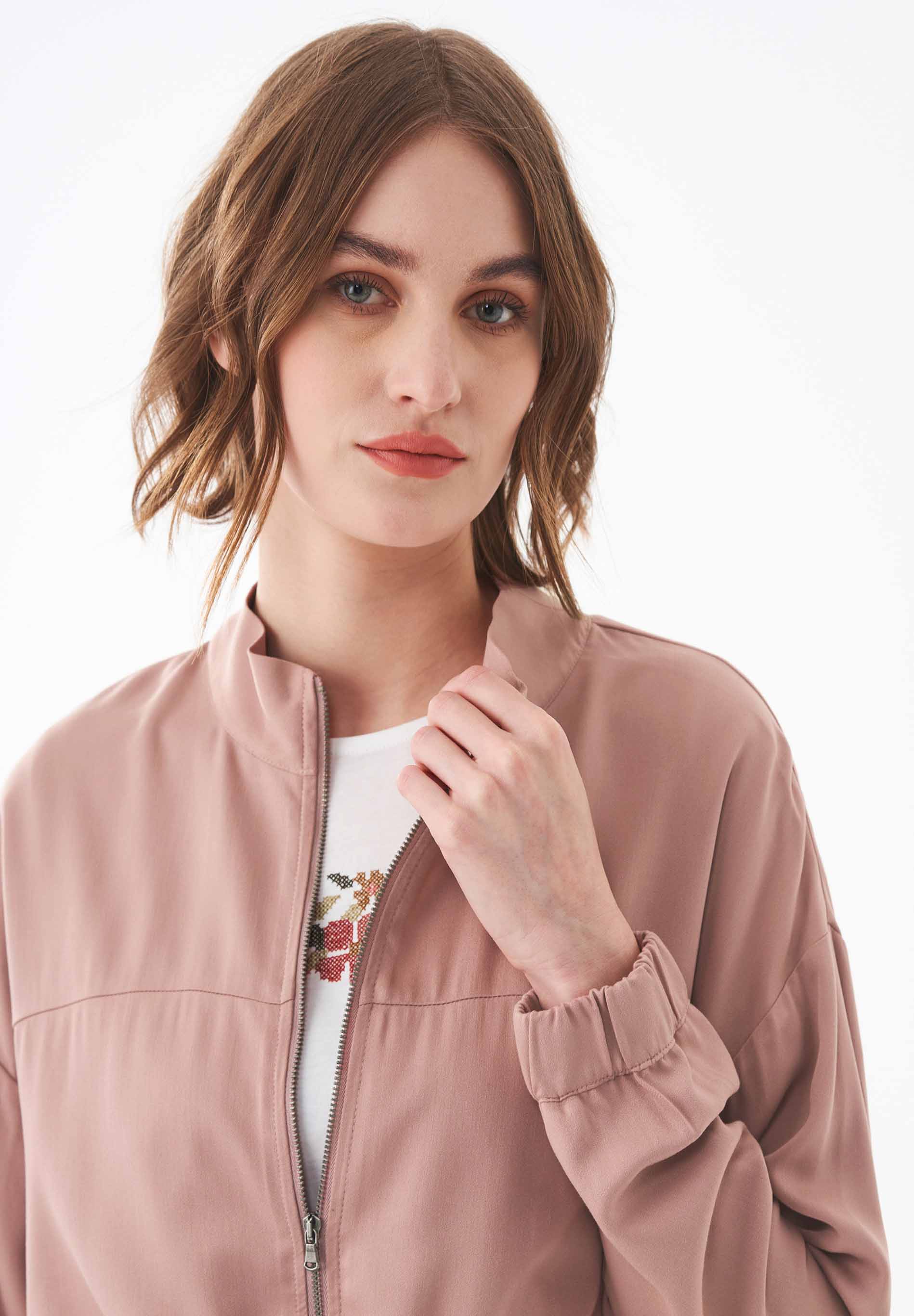 Jacke aus LENZING™ ECOVERO™