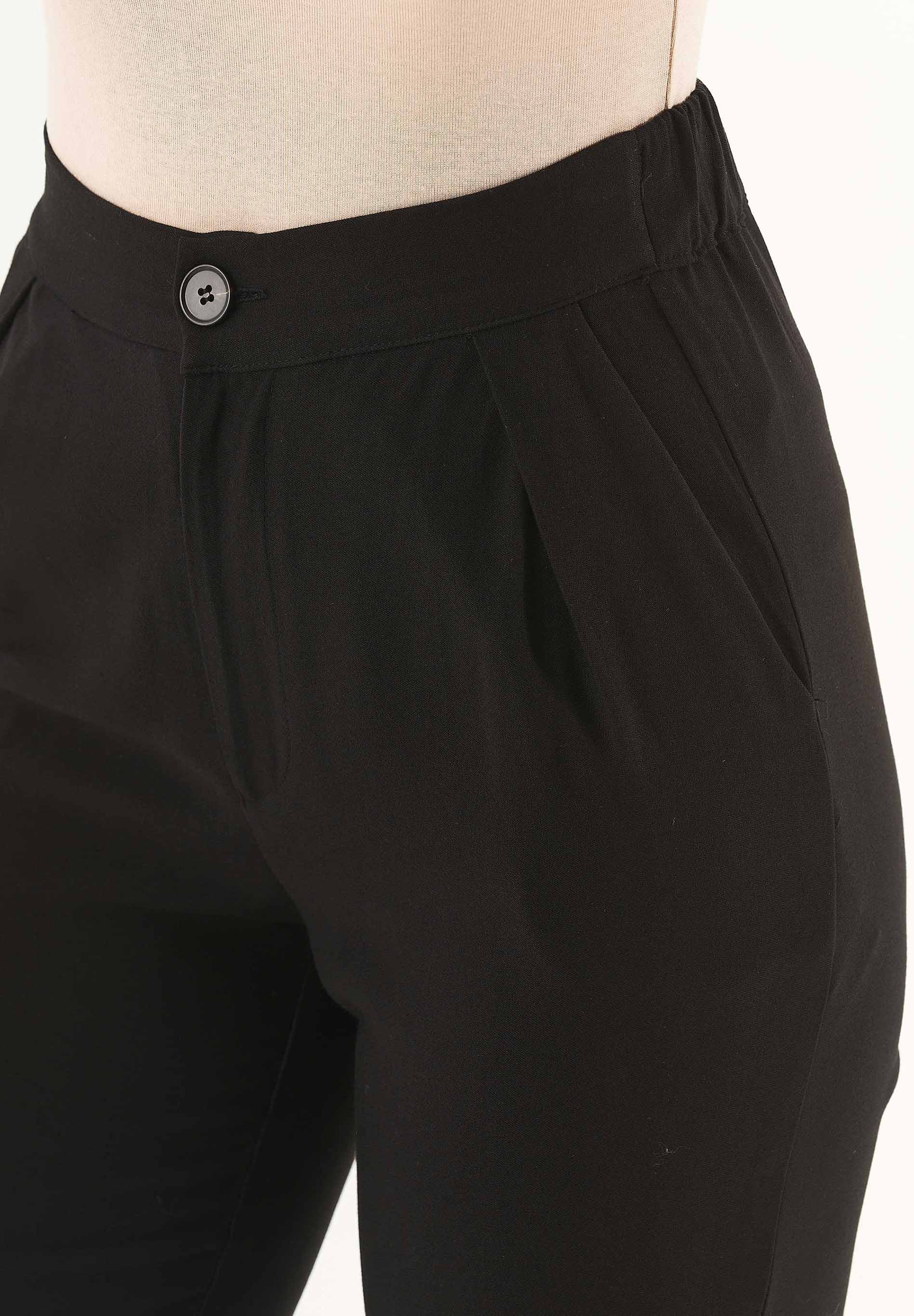 Hose aus LENZING™ ECOVERO™