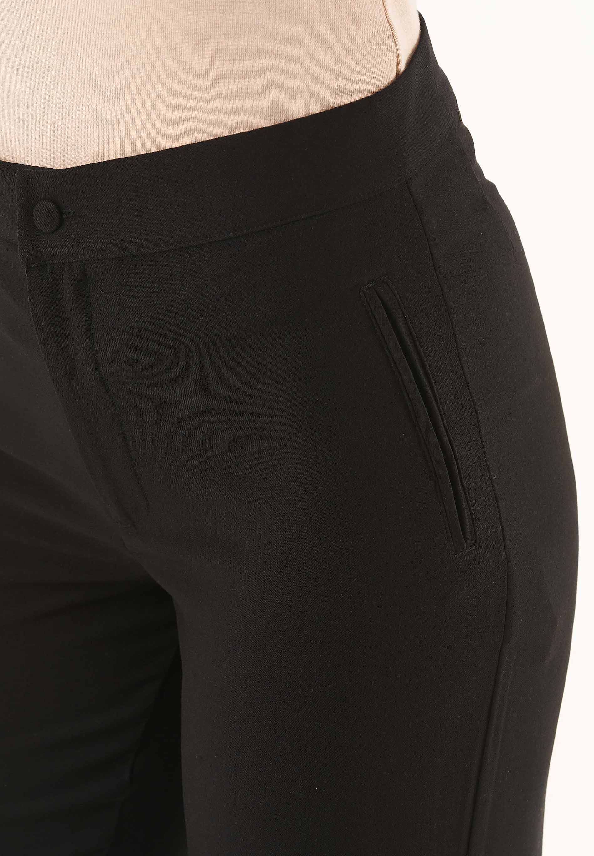 Hose aus LENZING™ ECOVERO™