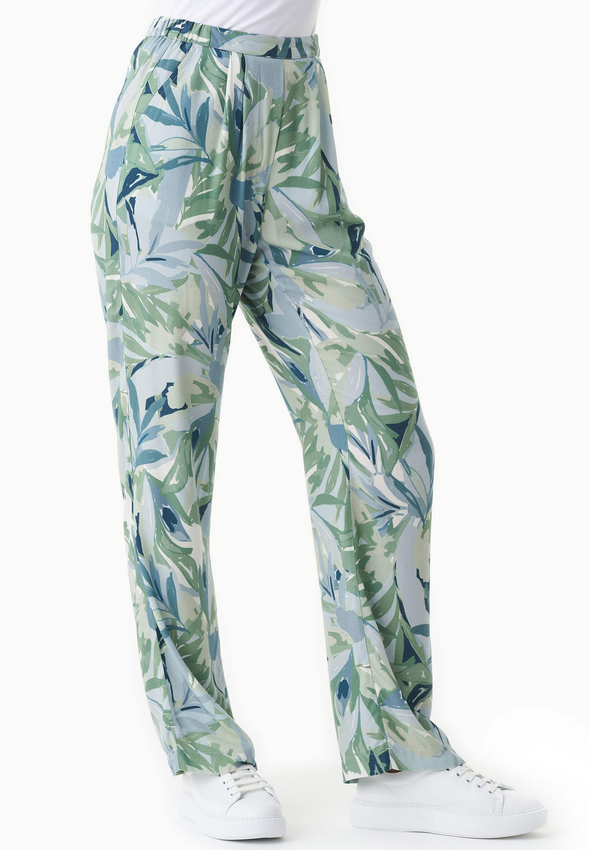 Hose aus LENZING™ ECOVERO™ mit Blattmuster