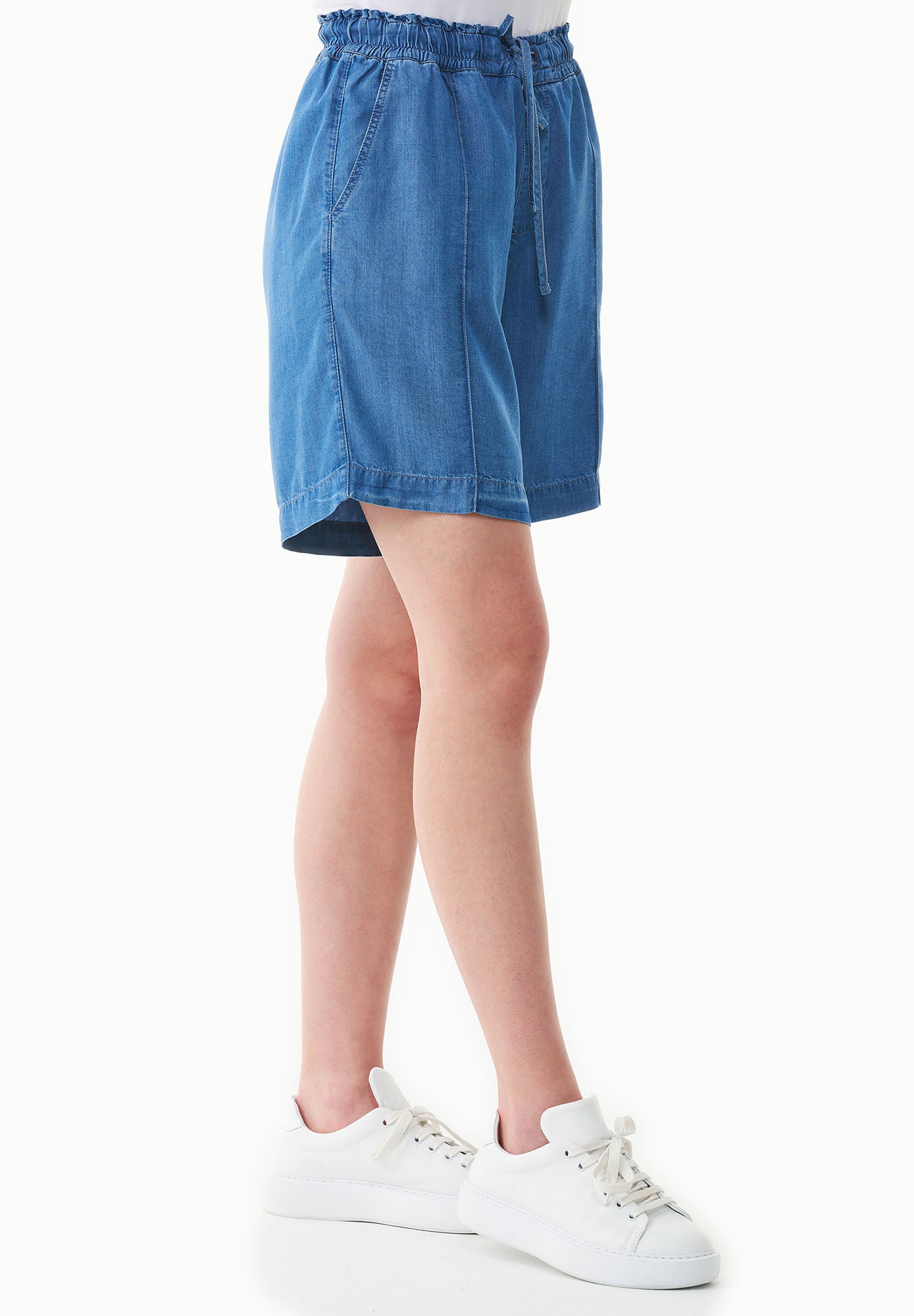 Shorts aus TENCEL™ Lyocell in Denim-Optik