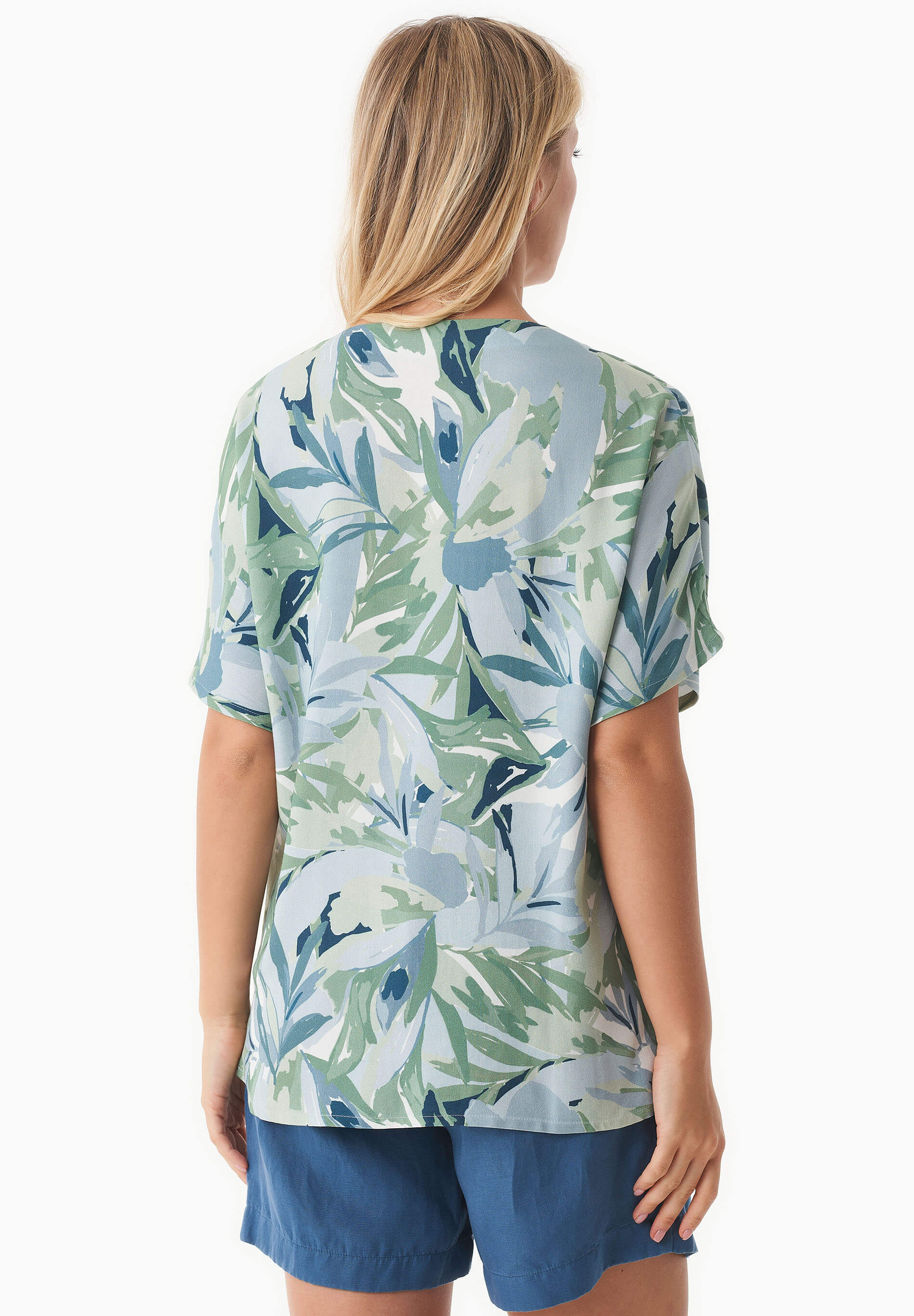 Bluse aus LENZING™ ECOVERO™ mit Blattmuster