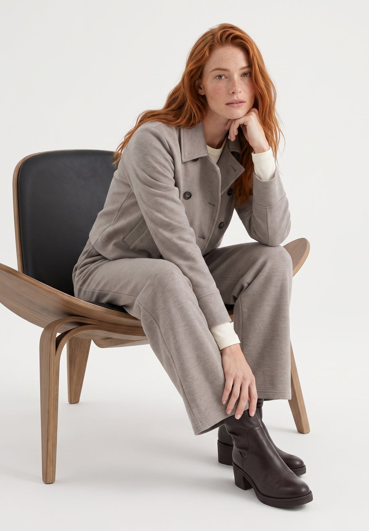 Straight-Hose aus recyceltem Polyester und Bio-Baumwolle