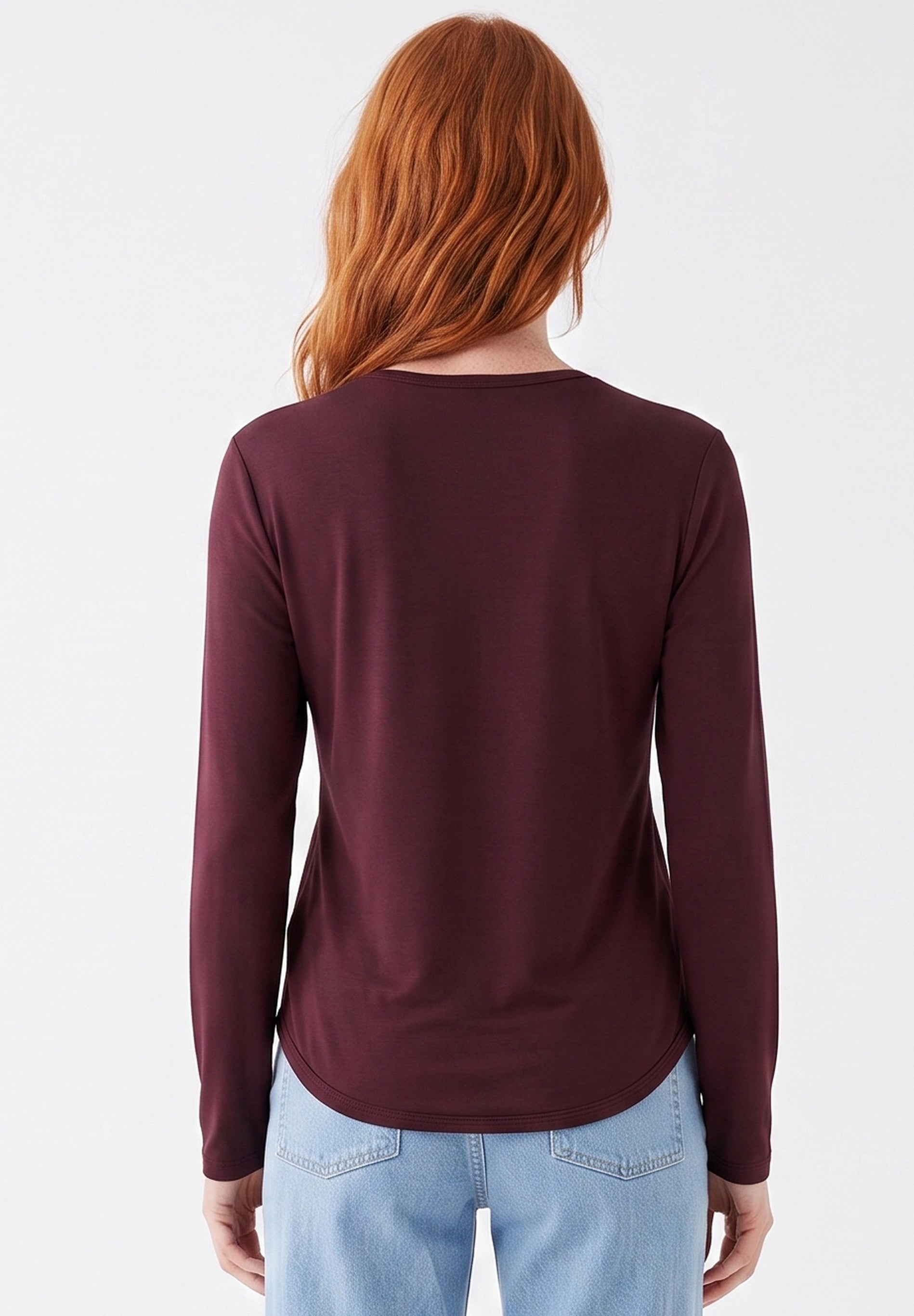 Slim-Fit-Longsleeve aus Bio-Baumwolle