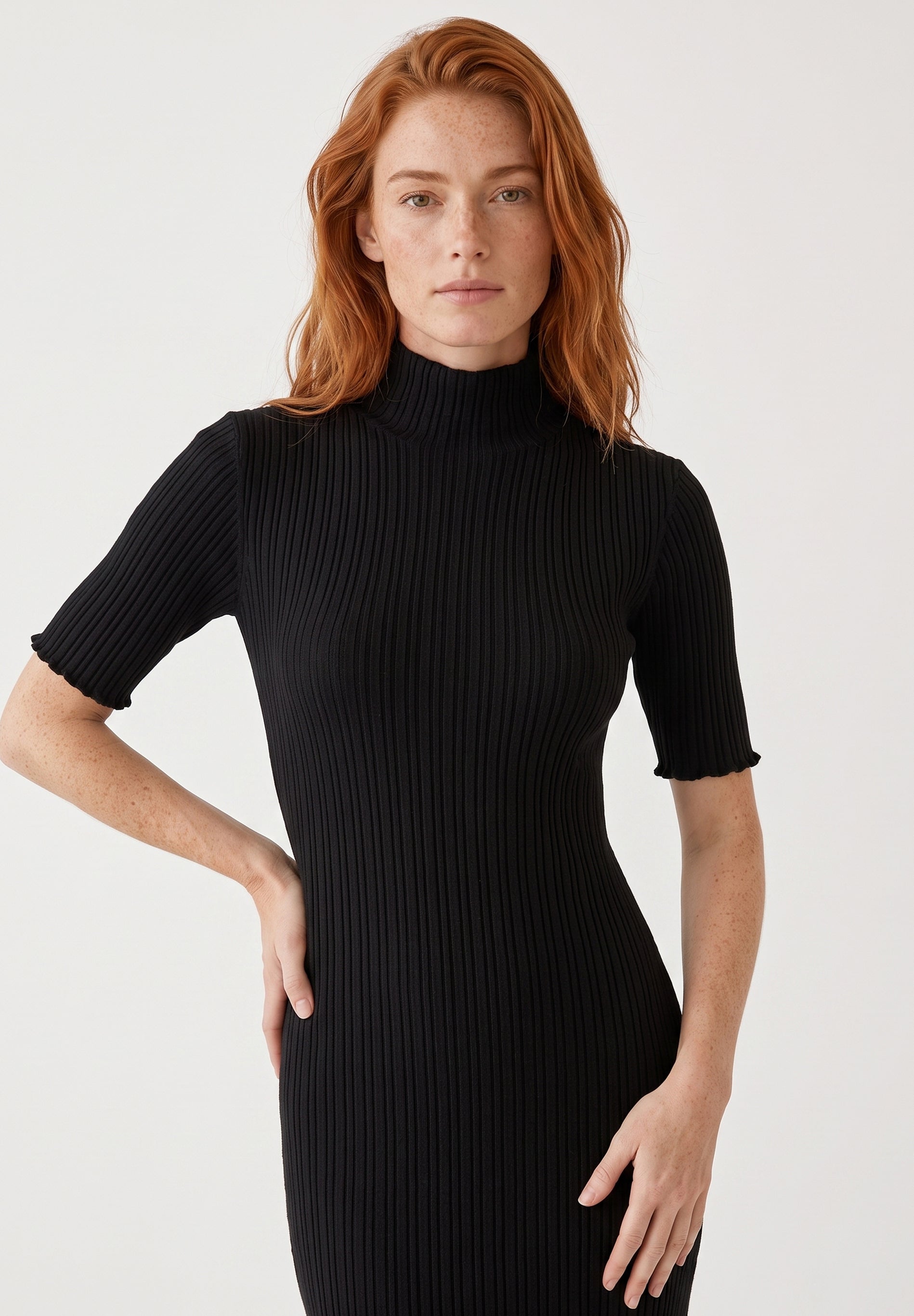 Kleid aus Bio-Baumwolle im Rippstrick