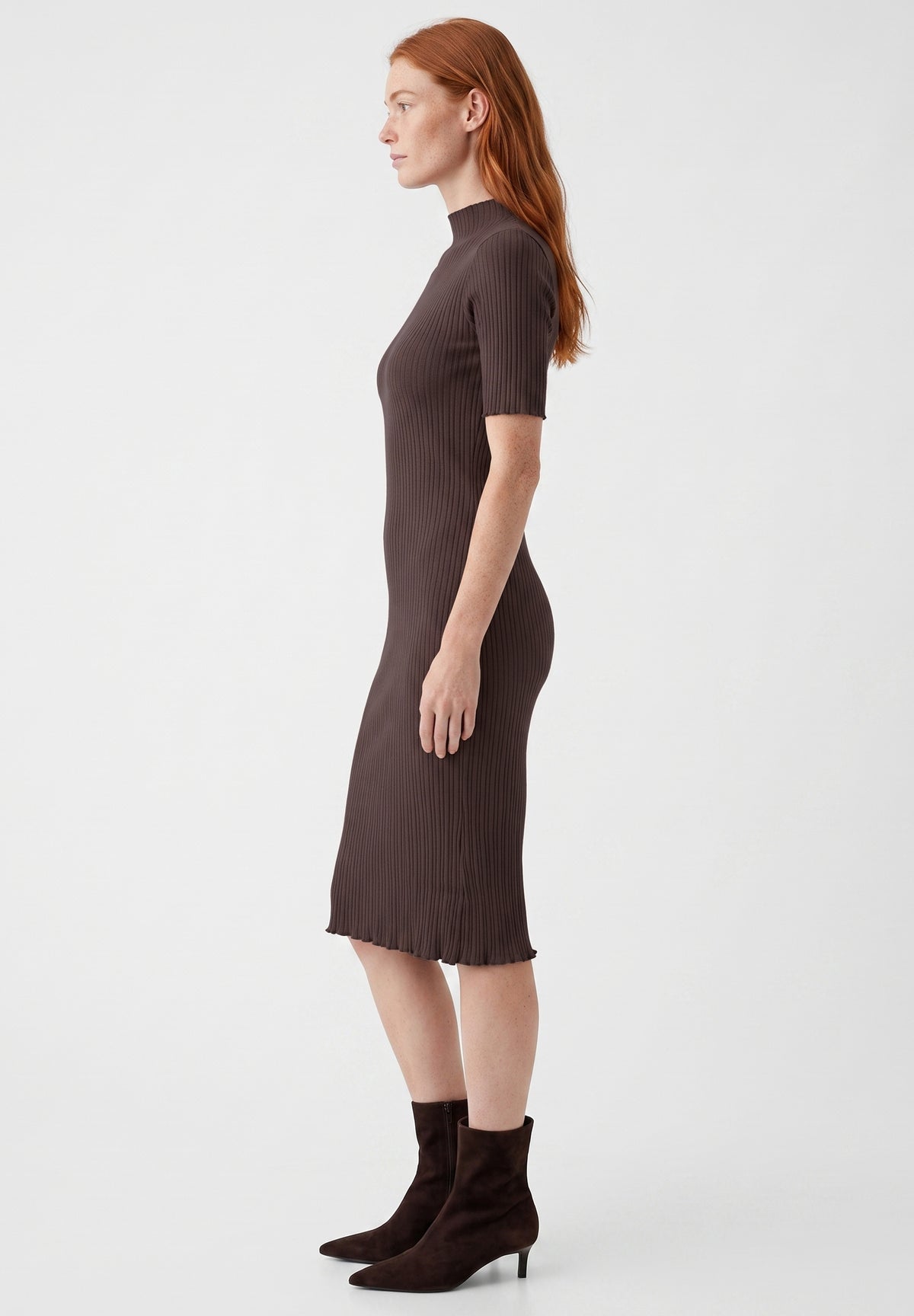 Kleid aus Bio-Baumwolle im Rippstrick