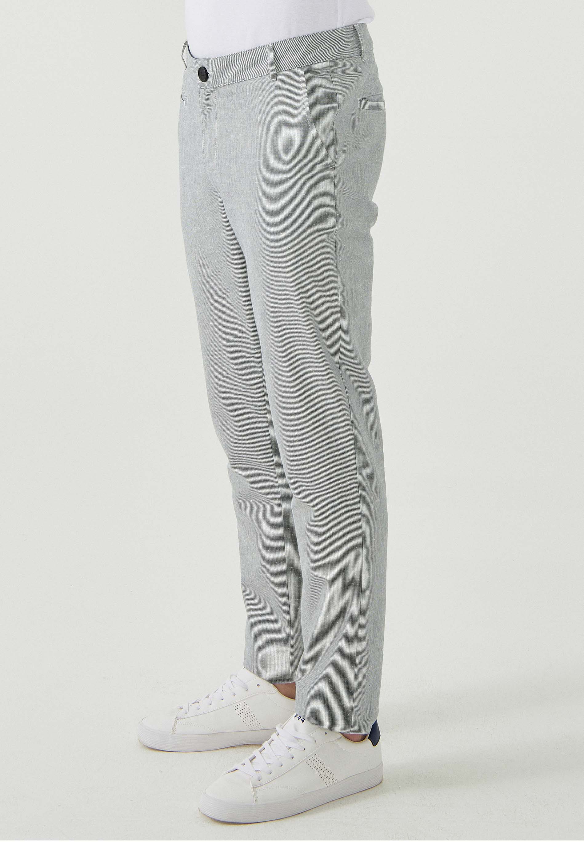 Slim Chino-Hose aus Bio-Baumwolle mit Streifenmuster