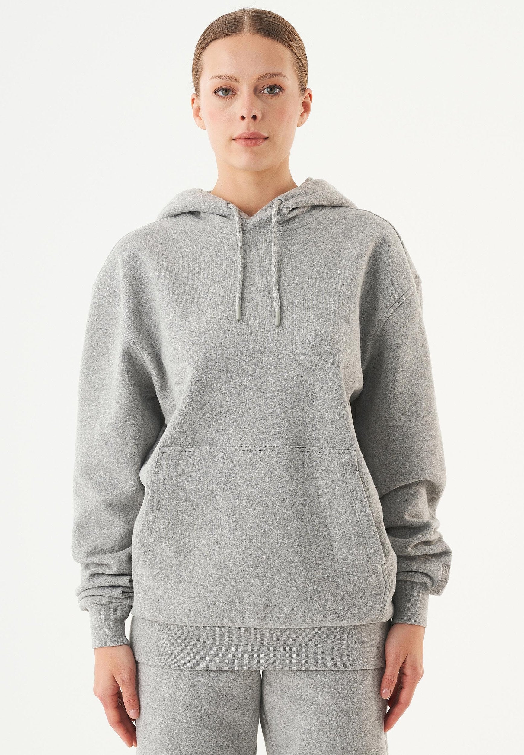 ESSENTIALS HALKI | Unisex Soft Touch Hoodie aus Bio-Baumwolle