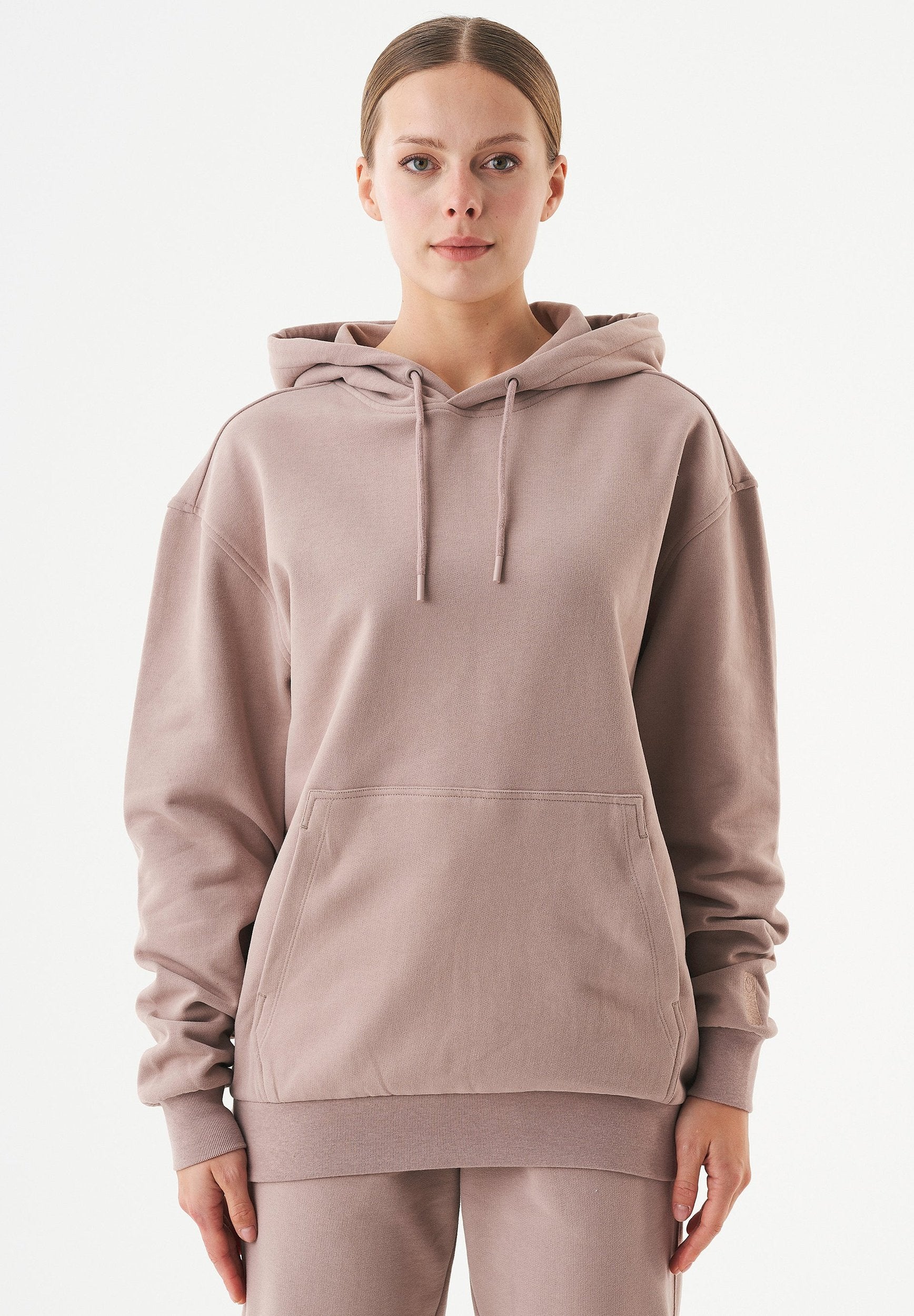 ESSENTIALS HALKI | Unisex Soft Touch Hoodie aus Bio-Baumwolle