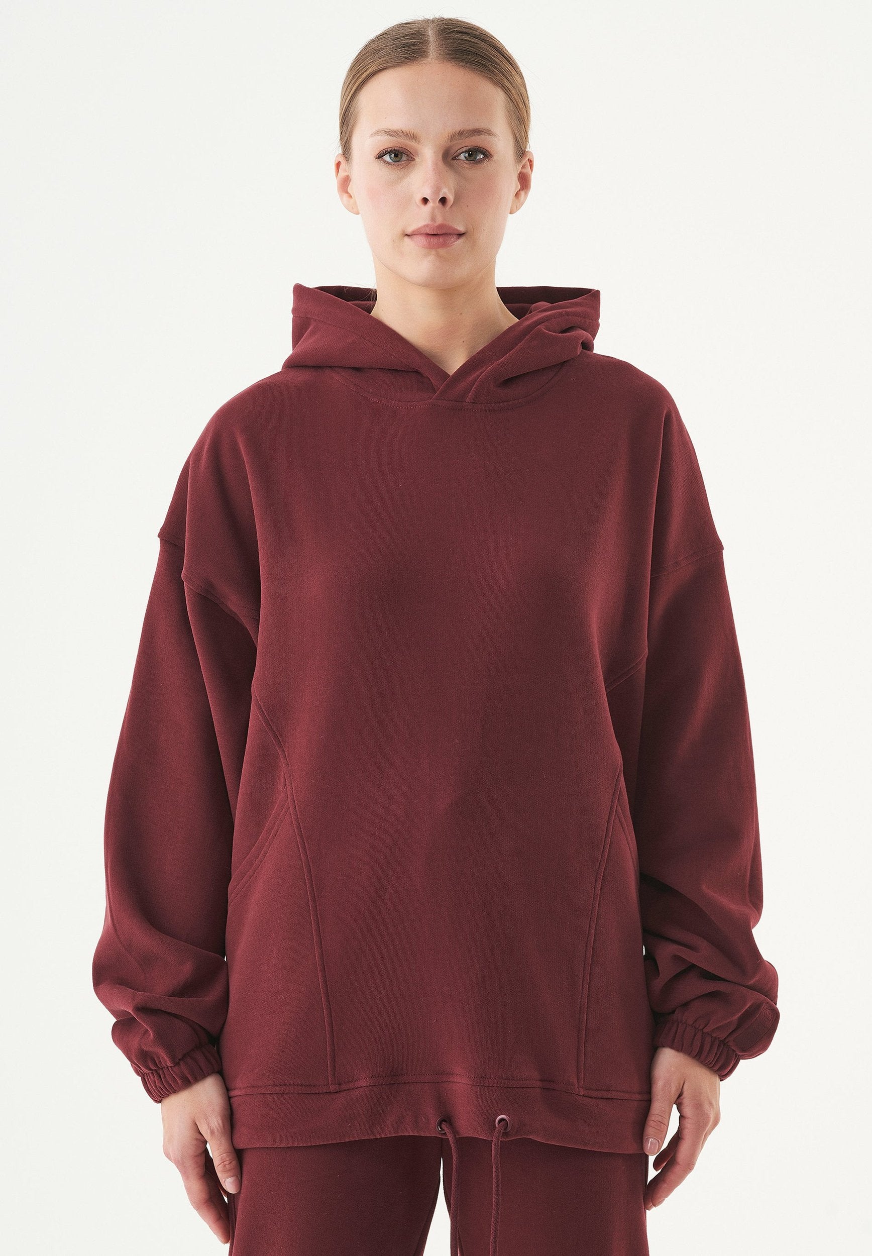 ESSENTIALS-HANDE- Soft Touch Oversize Hoodie aus Bio-Baumwolle