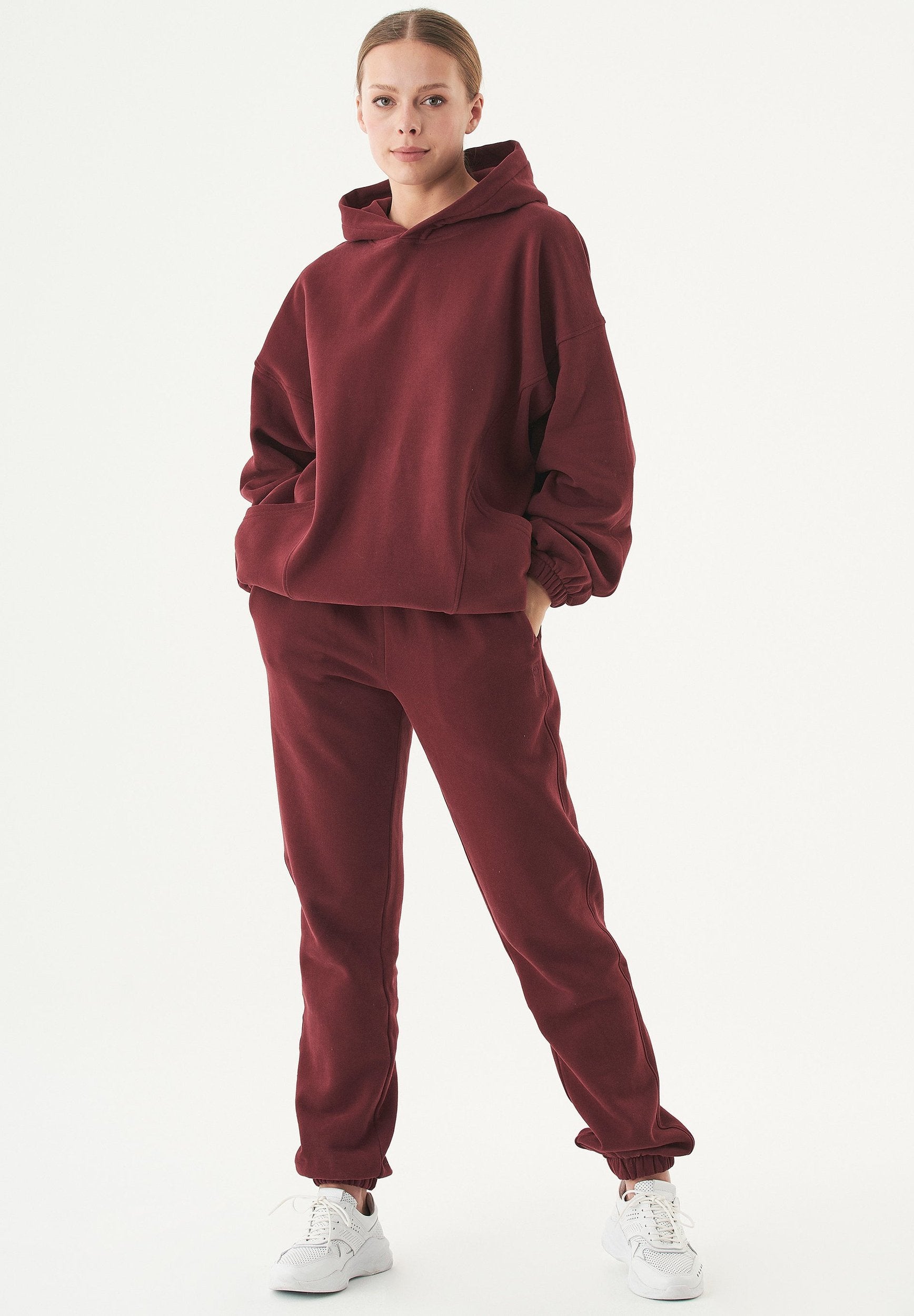 ESSENTIALS-HANDE- Soft Touch Oversize Hoodie aus Bio-Baumwolle