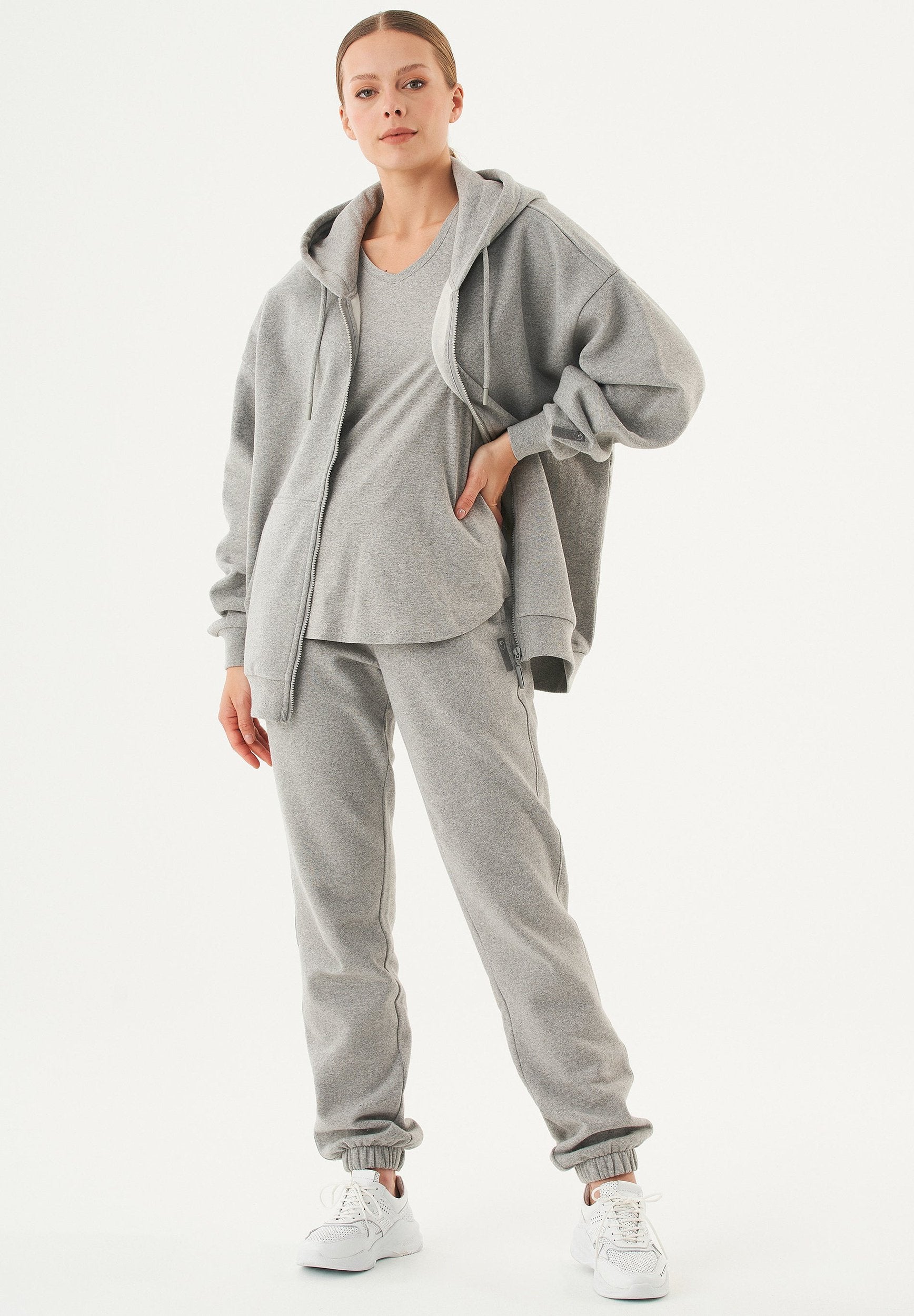 JALE Soft Touch Sweatjacke aus Bio-Baumwolle
