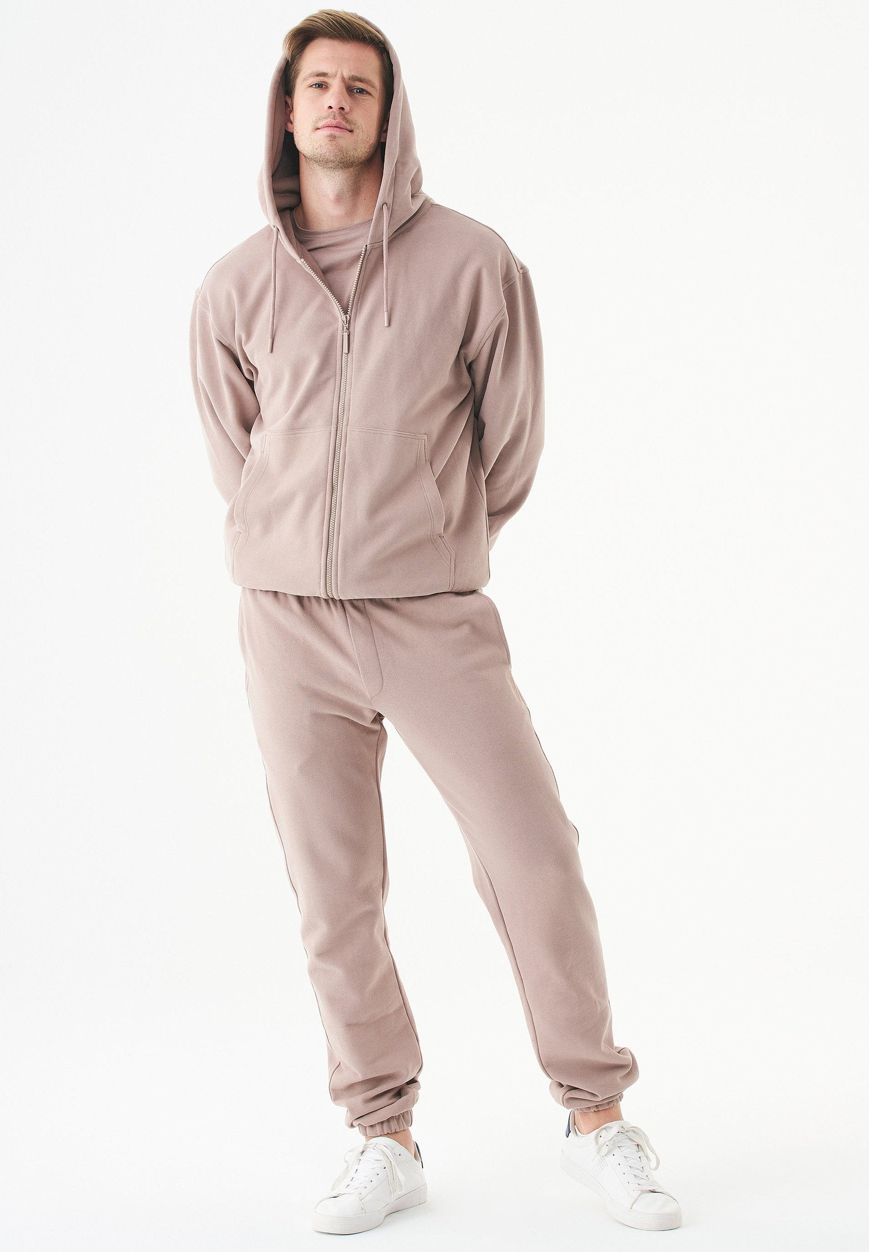ESSENTIALS-JUNDA- Unisex Soft Touch Sweatjacke aus Bio-Baumwolle