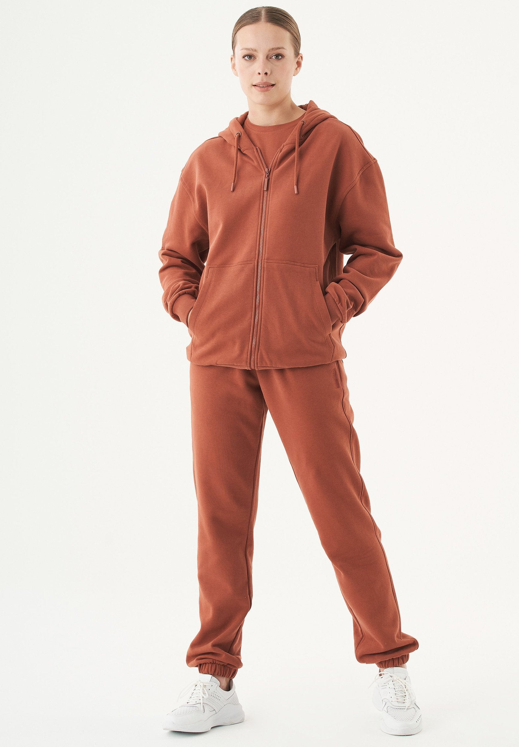 JUNDA Unisex Soft Touch Sweatjacke aus Bio-Baumwolle