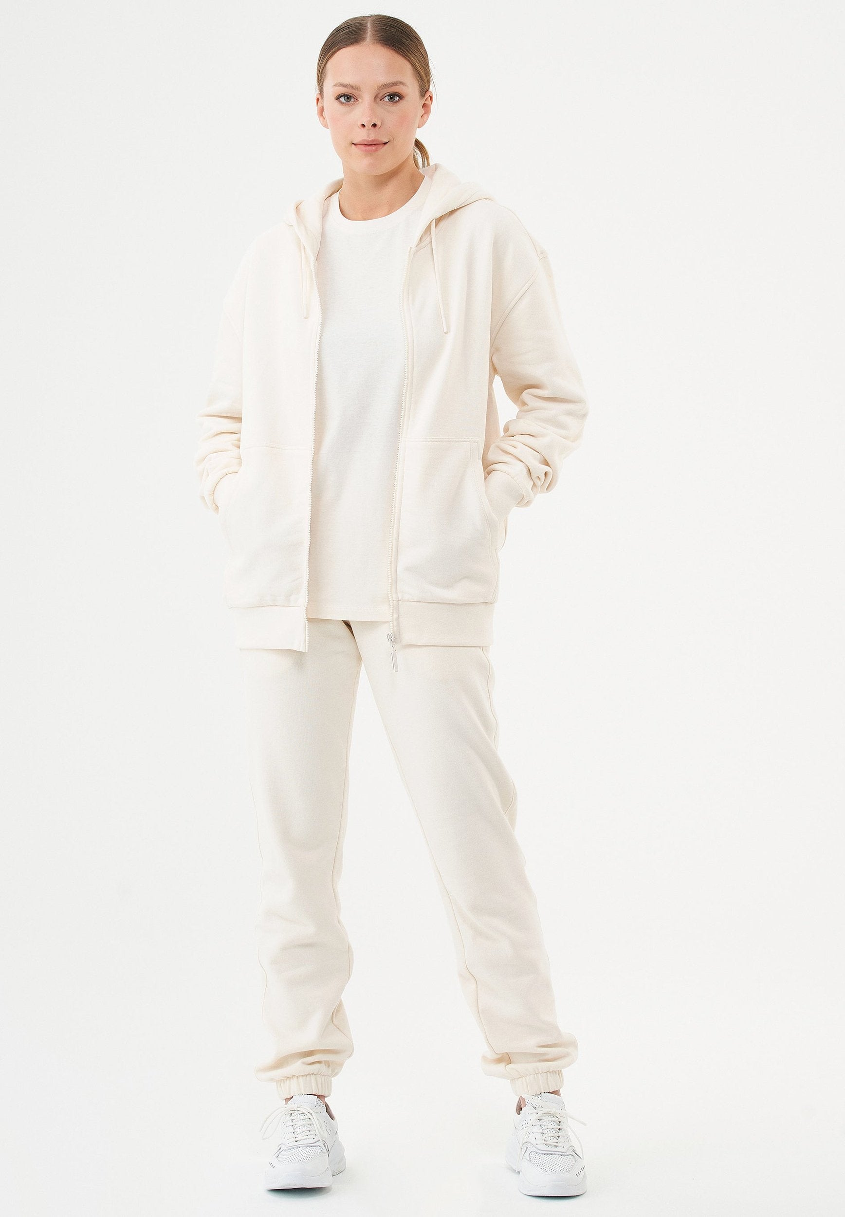 JUNDA Unisex Soft Touch Sweatjacke aus Bio-Baumwolle