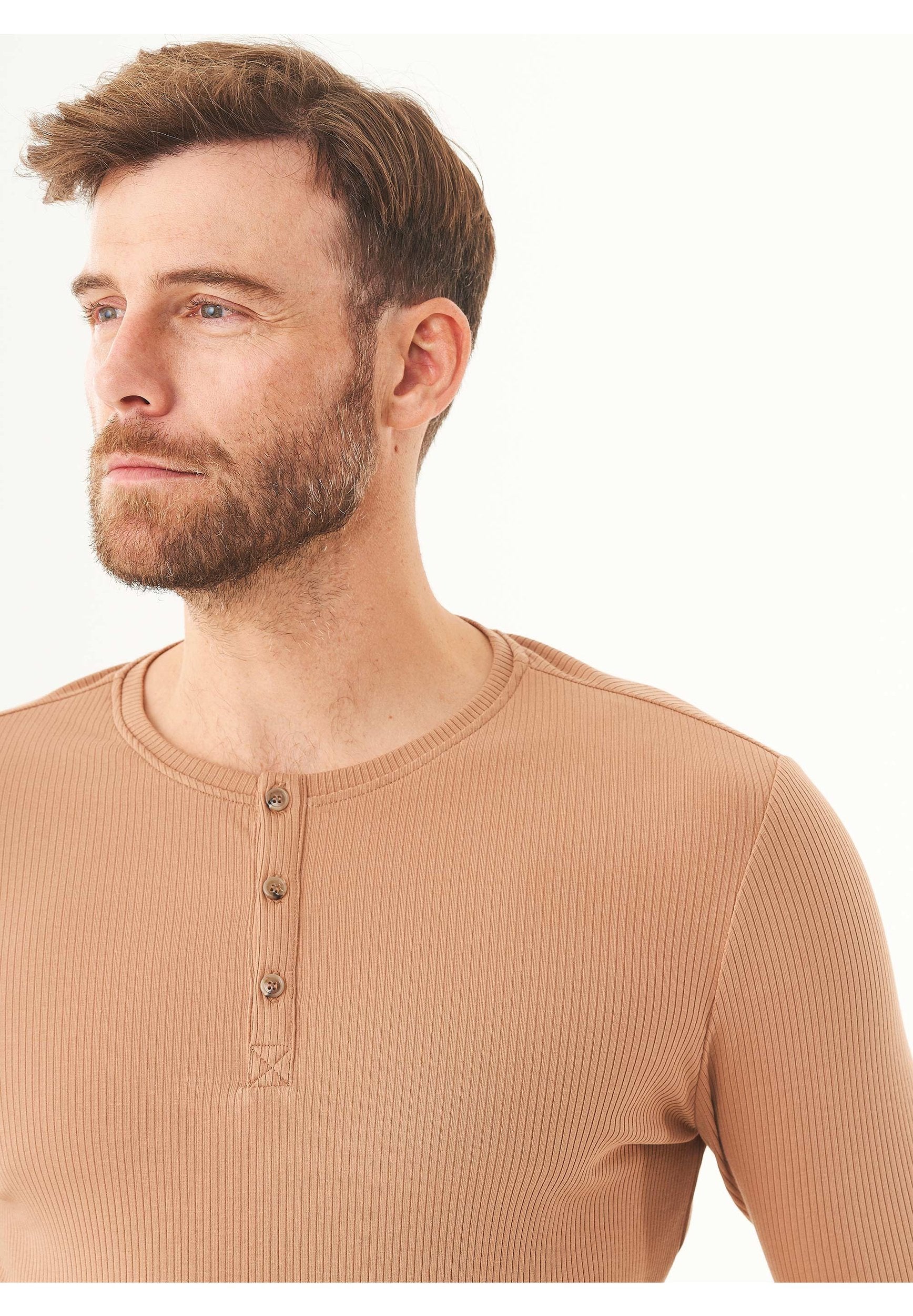 Geripptes Henley Langarmshirt aus Bio-Baumwolle