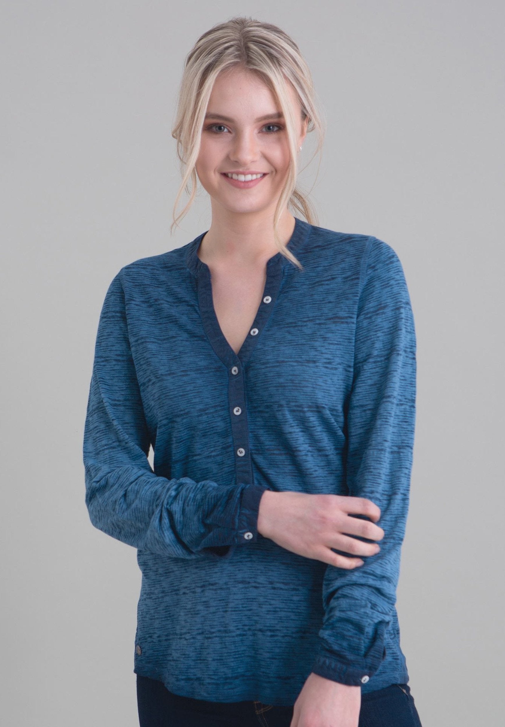 Damen Langarmshirt mit Knopfleiste und Halsblende aus Bio-Baumwolle WOR6016 Indigo
