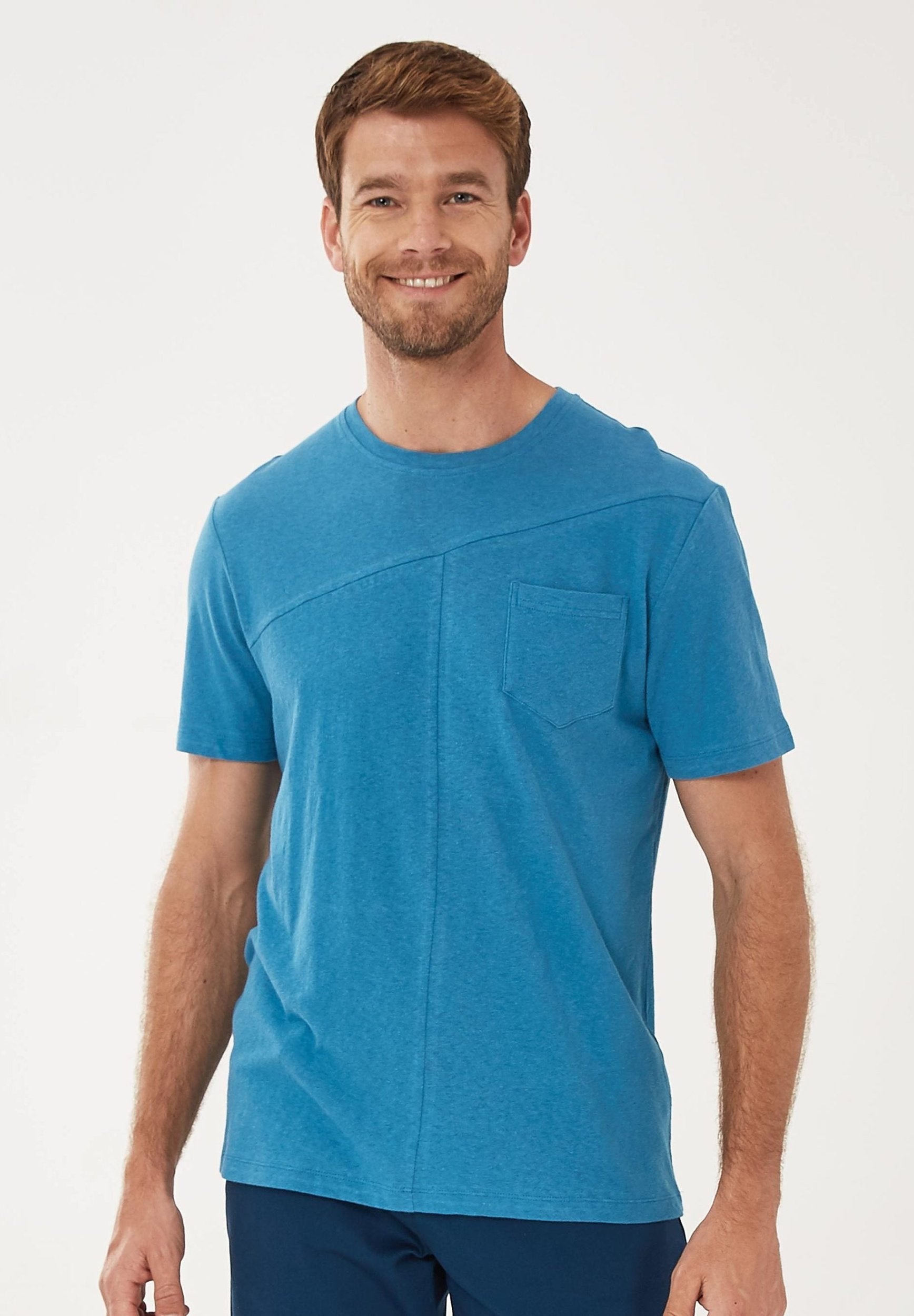 T-Shirt aus Bio-Baumwolle-Leinen-Mix mit Brusttasche | Nachhaltige Herrenmode