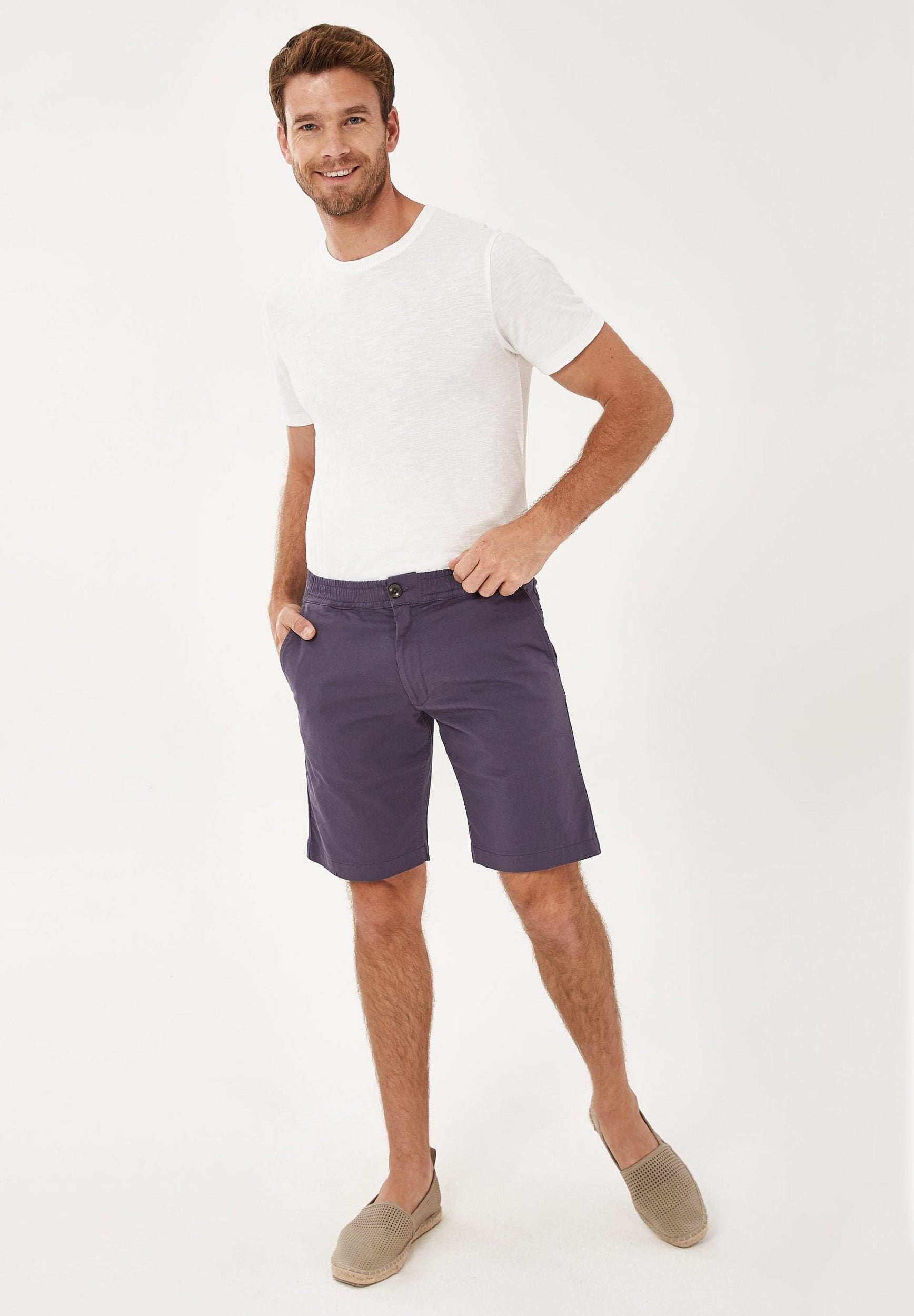 Chino-Shorts aus Bio-Baumwolle mit elastischem Bund
