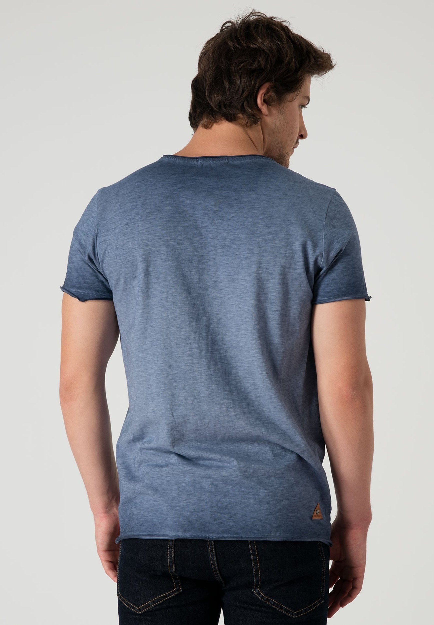 Raw-edge T-Shirt aus Bio-Baumwolle mit Laser Print