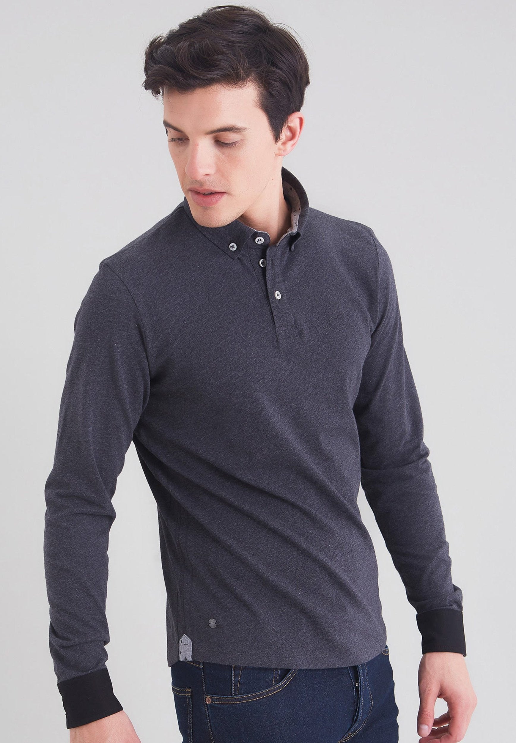 Langarm Poloshirt aus Bio-Baumwolle mit Knopfleiste und kontrast Aermelbund