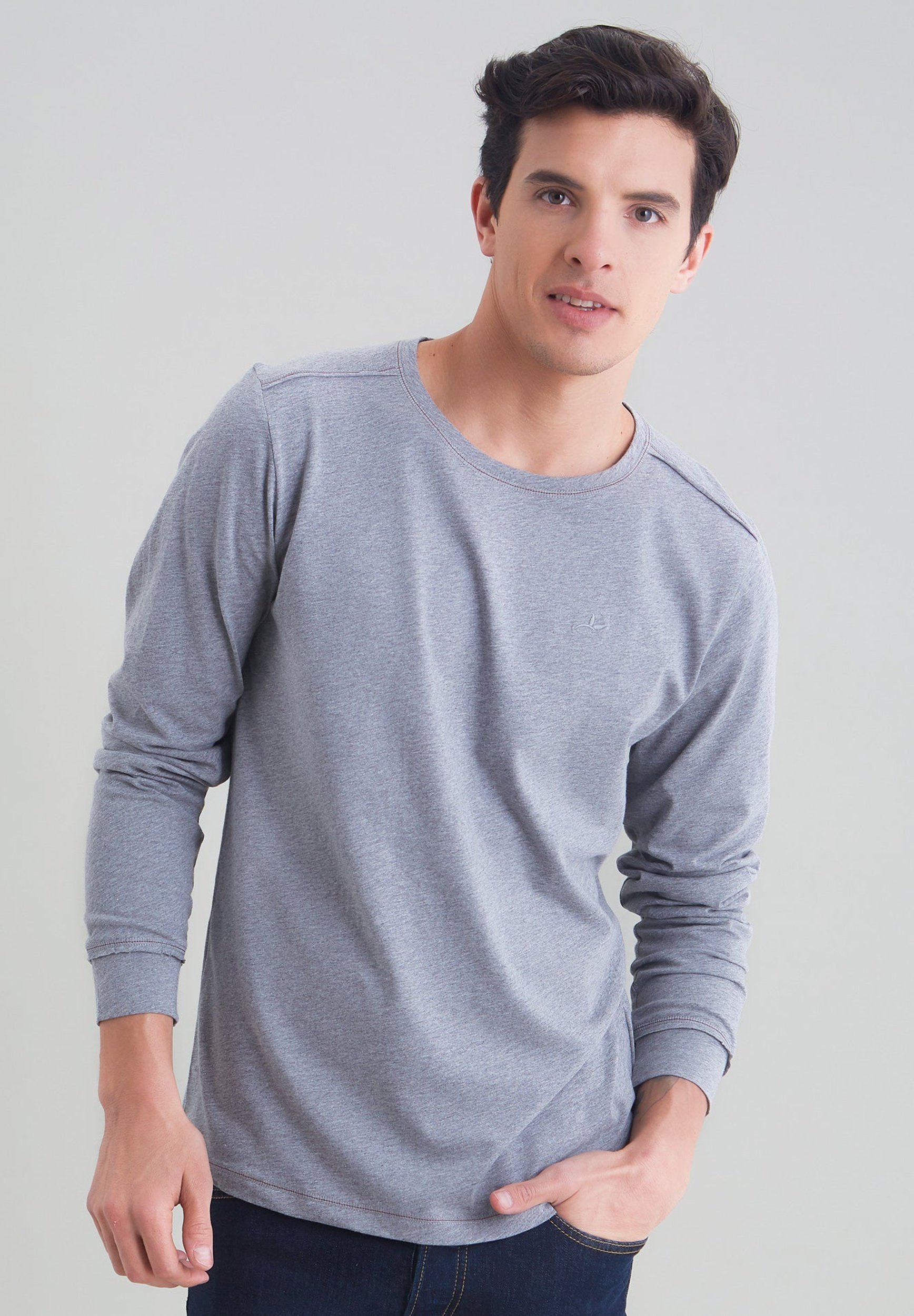 Basic Langarmshirt aus Bio-Baumwolle