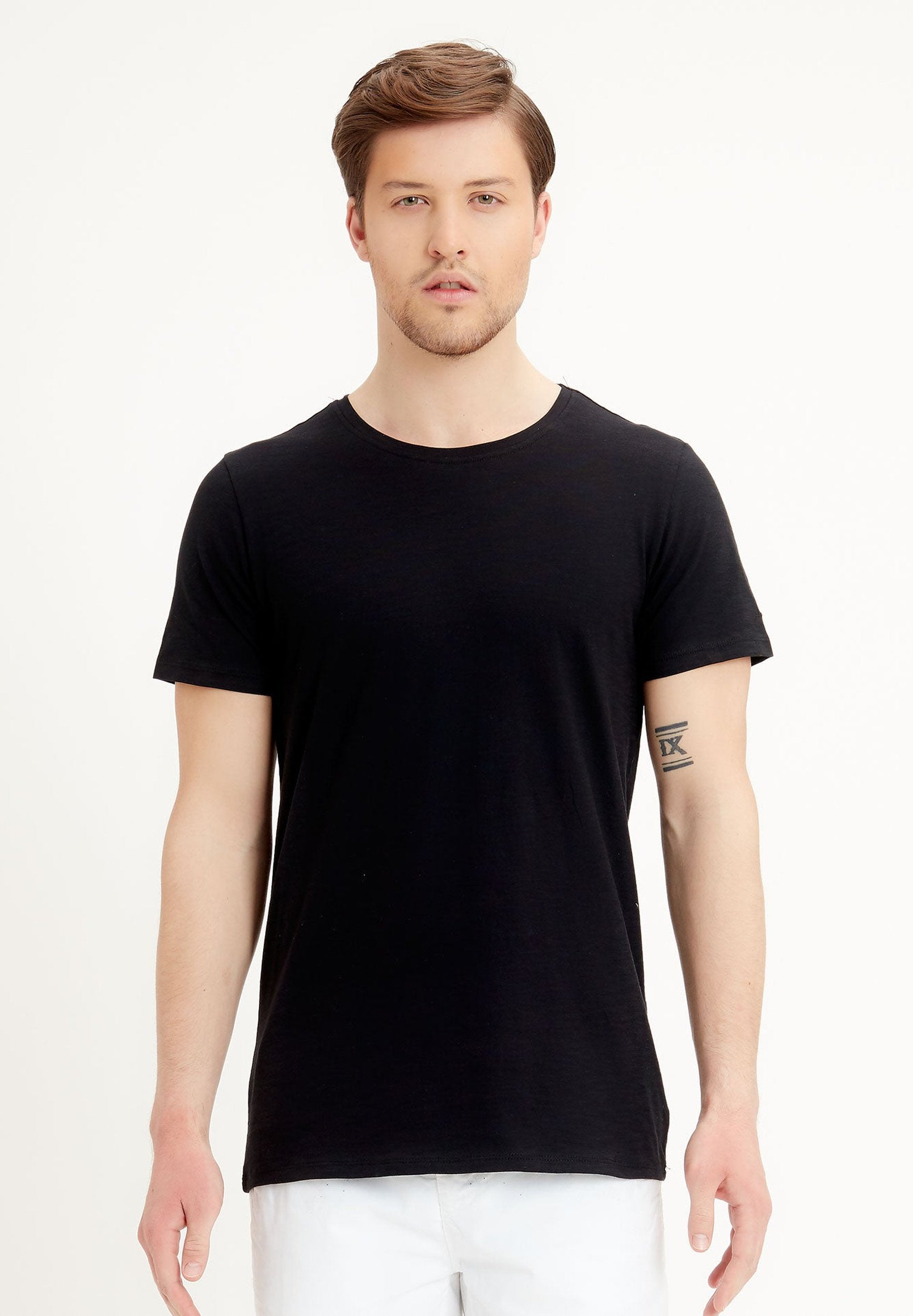 Basic T-Shirt aus Bio-Baumwolle