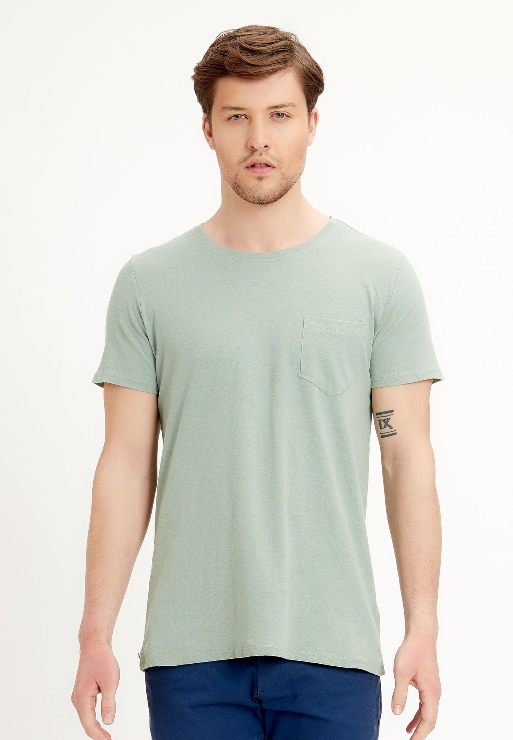 T-Shirt aus Leinen-Bio-Baumwolle-Mix mit Brusttasche