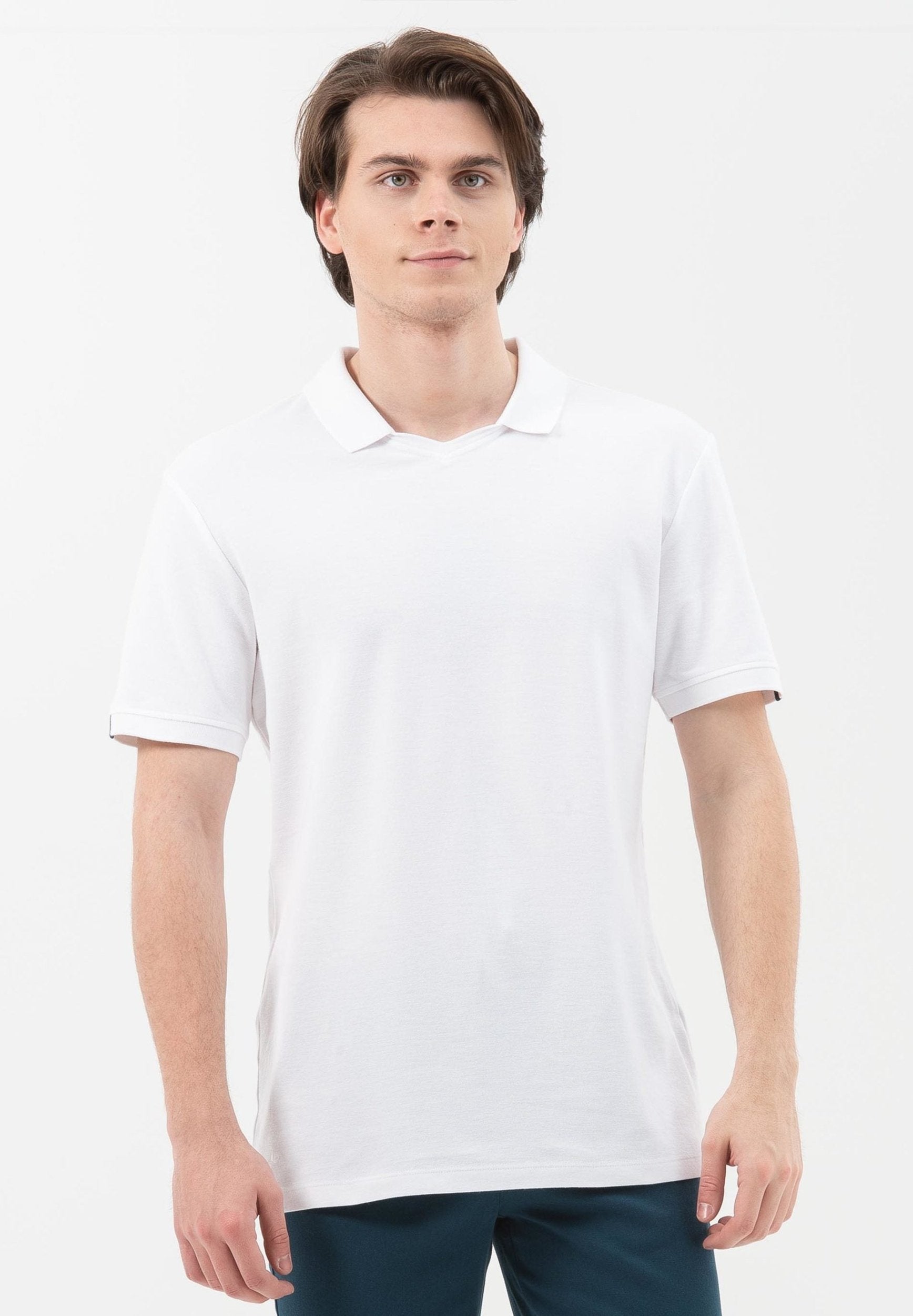Poloshirt aus Bio-Baumwolle mit V-Ausschnitt | Nachhaltige Mode Herren