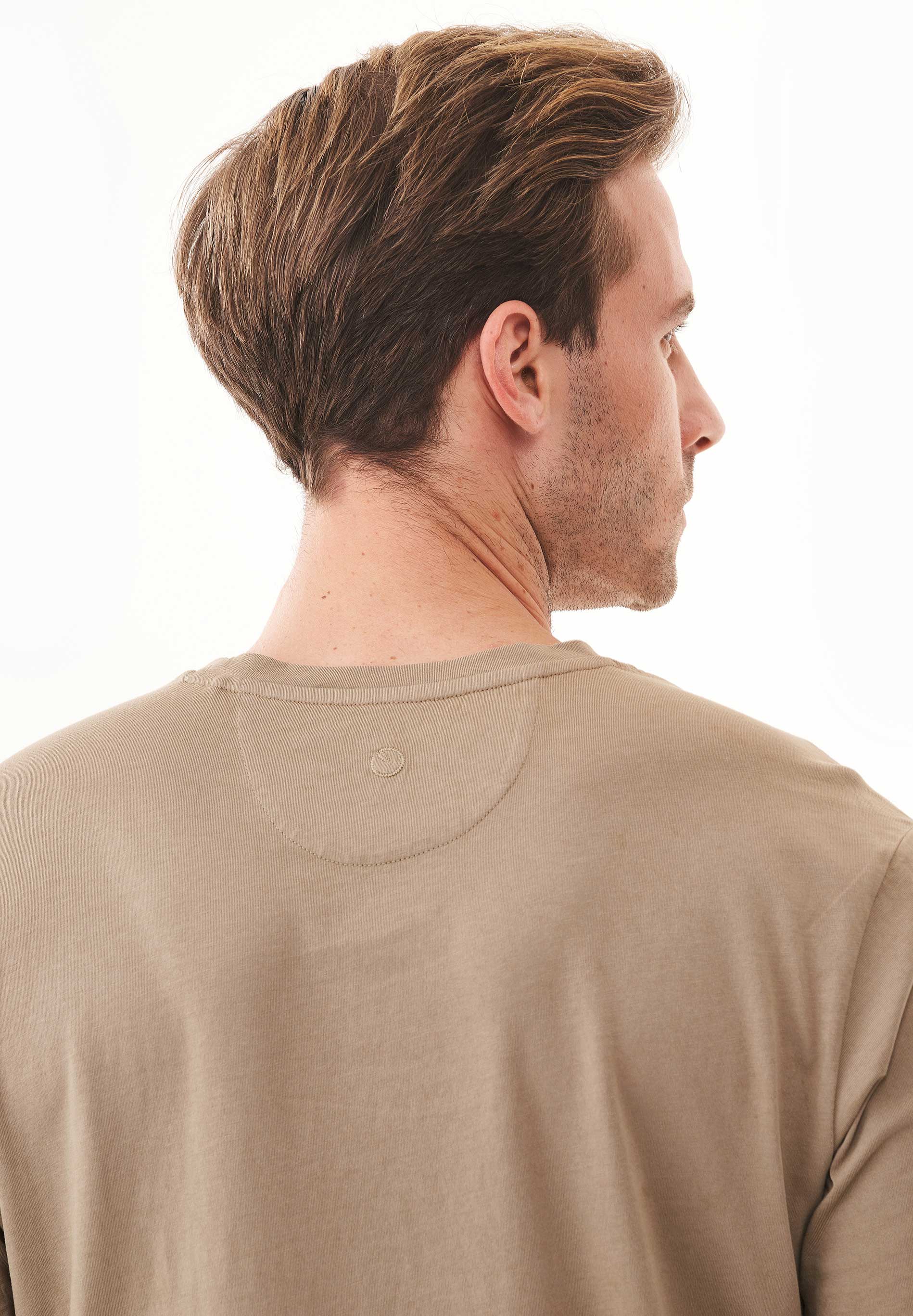 Natural Dye T-Shirt aus Bio-Baumwolle