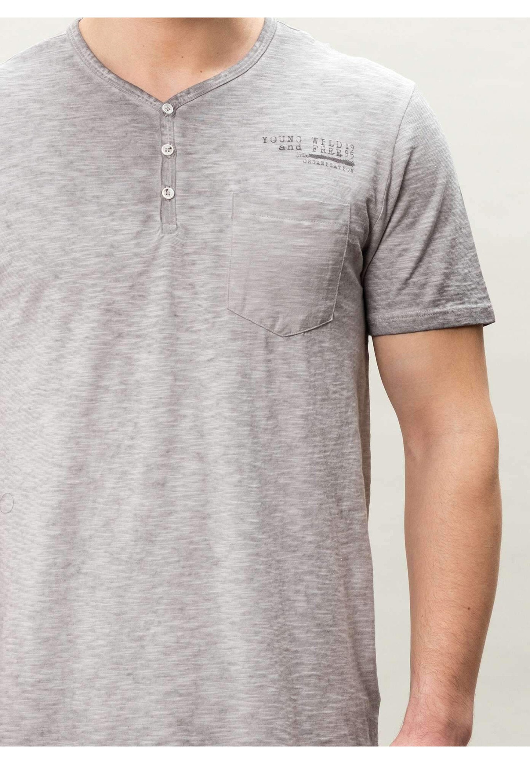 Garment Dyed Henley T-Shirt aus Bio-Baumwolle